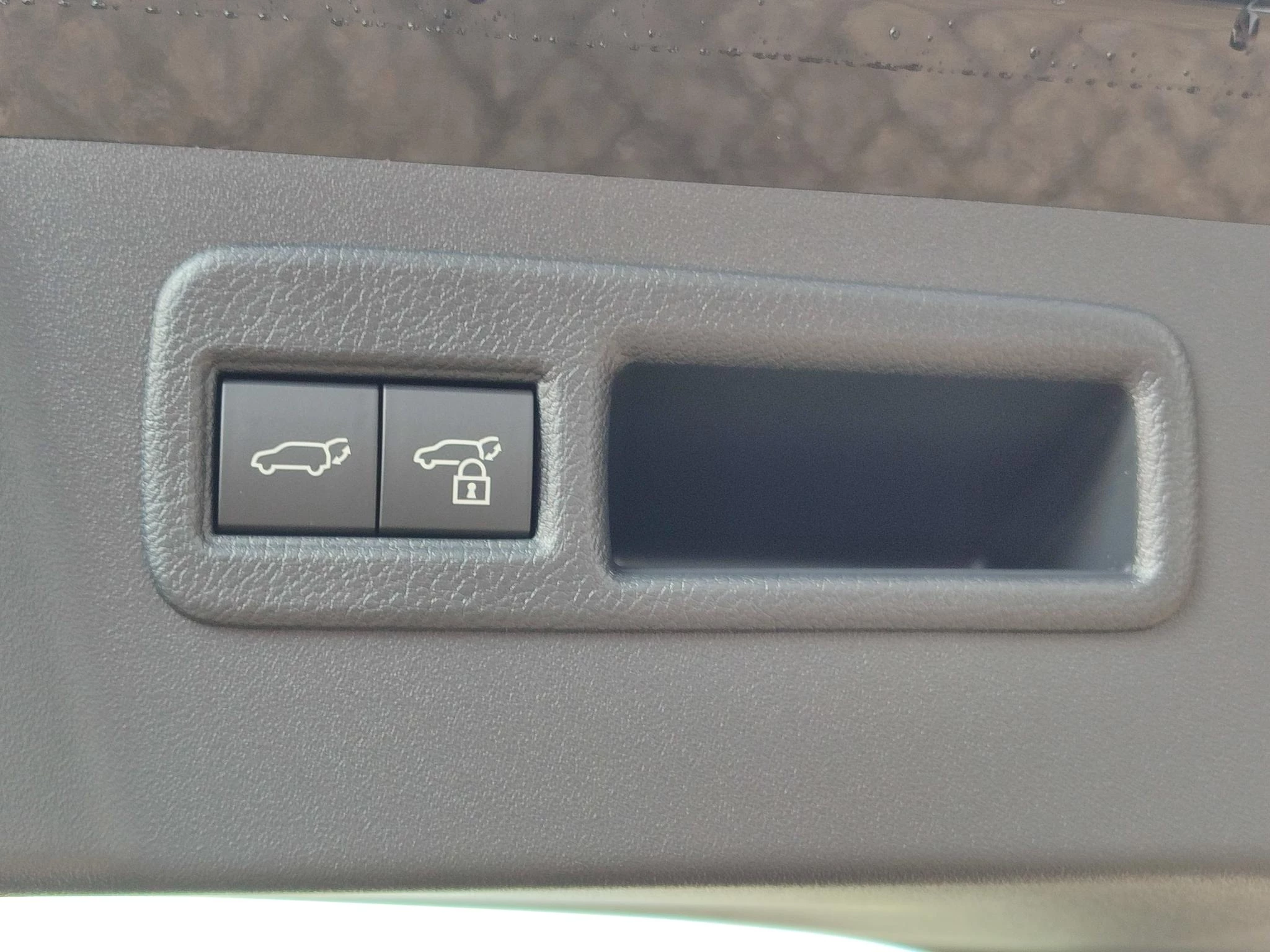 Hoofdafbeelding Toyota C-HR+