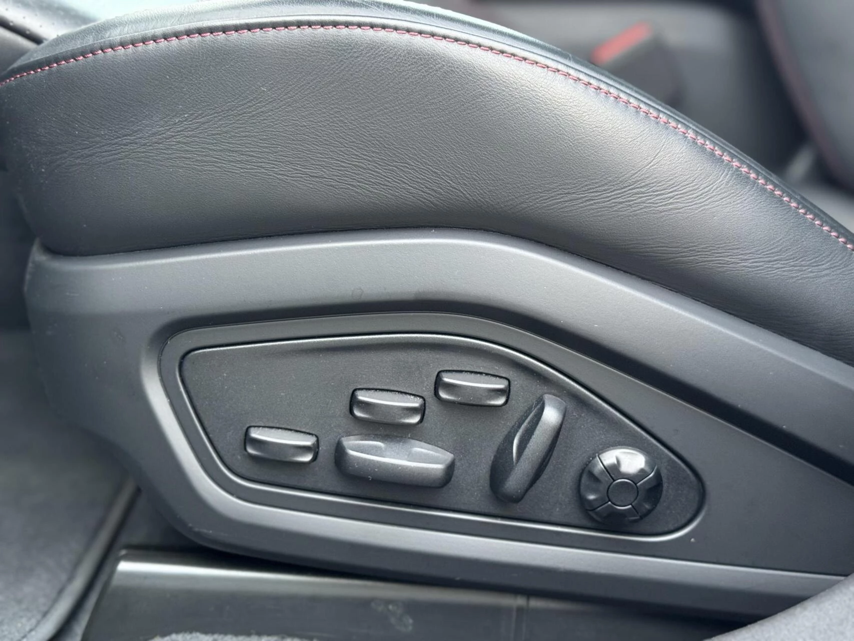 Hoofdafbeelding Porsche Taycan