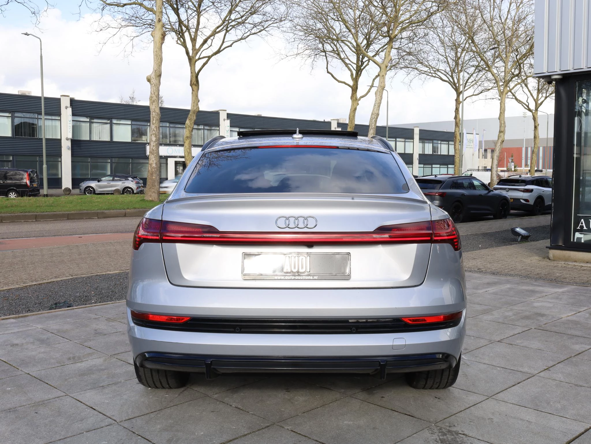 Hoofdafbeelding Audi e-tron