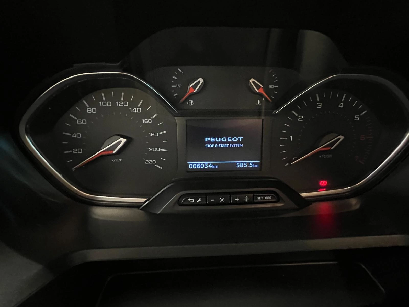 Hoofdafbeelding Peugeot Rifter
