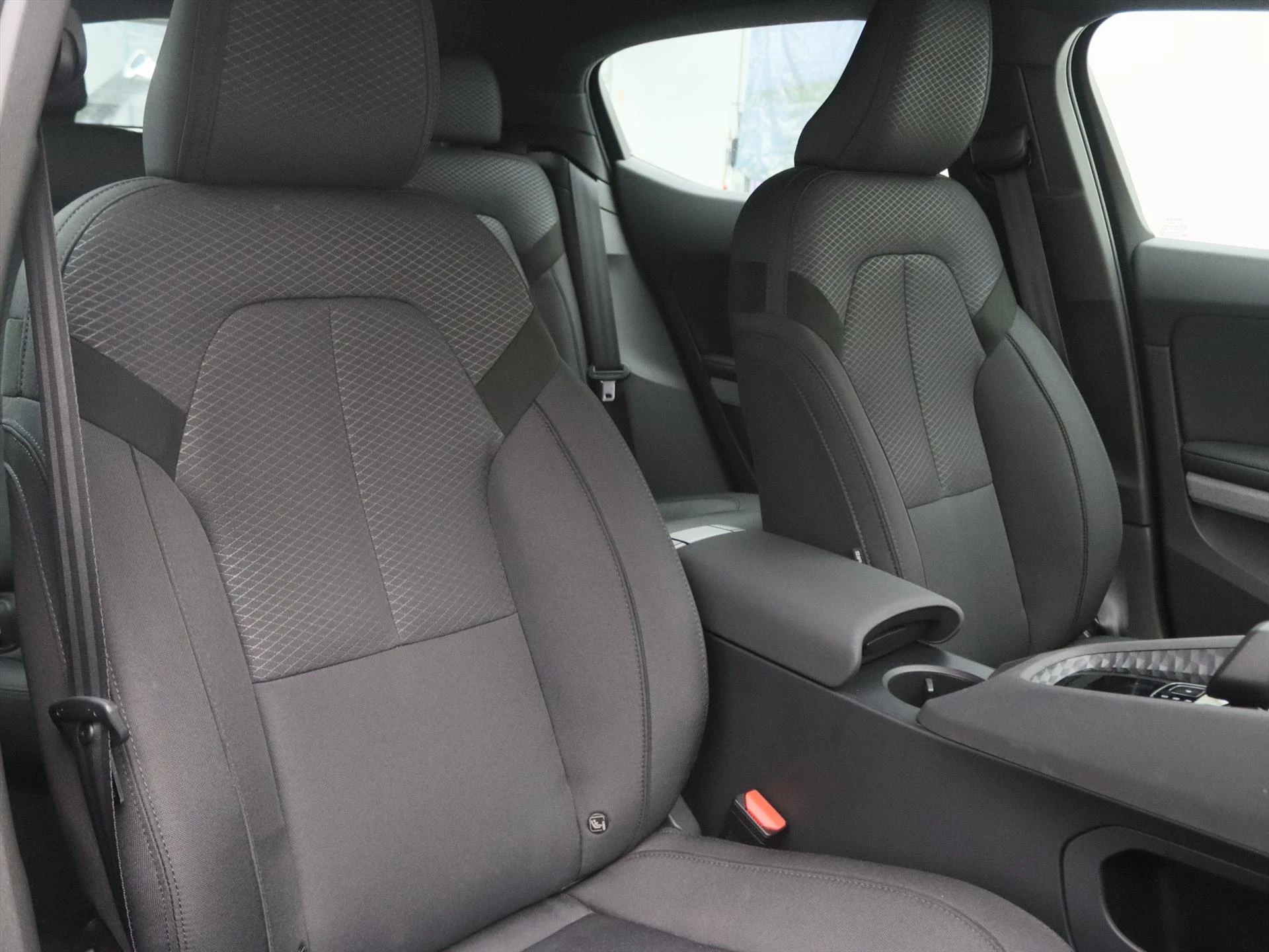 Hoofdafbeelding Polestar 2