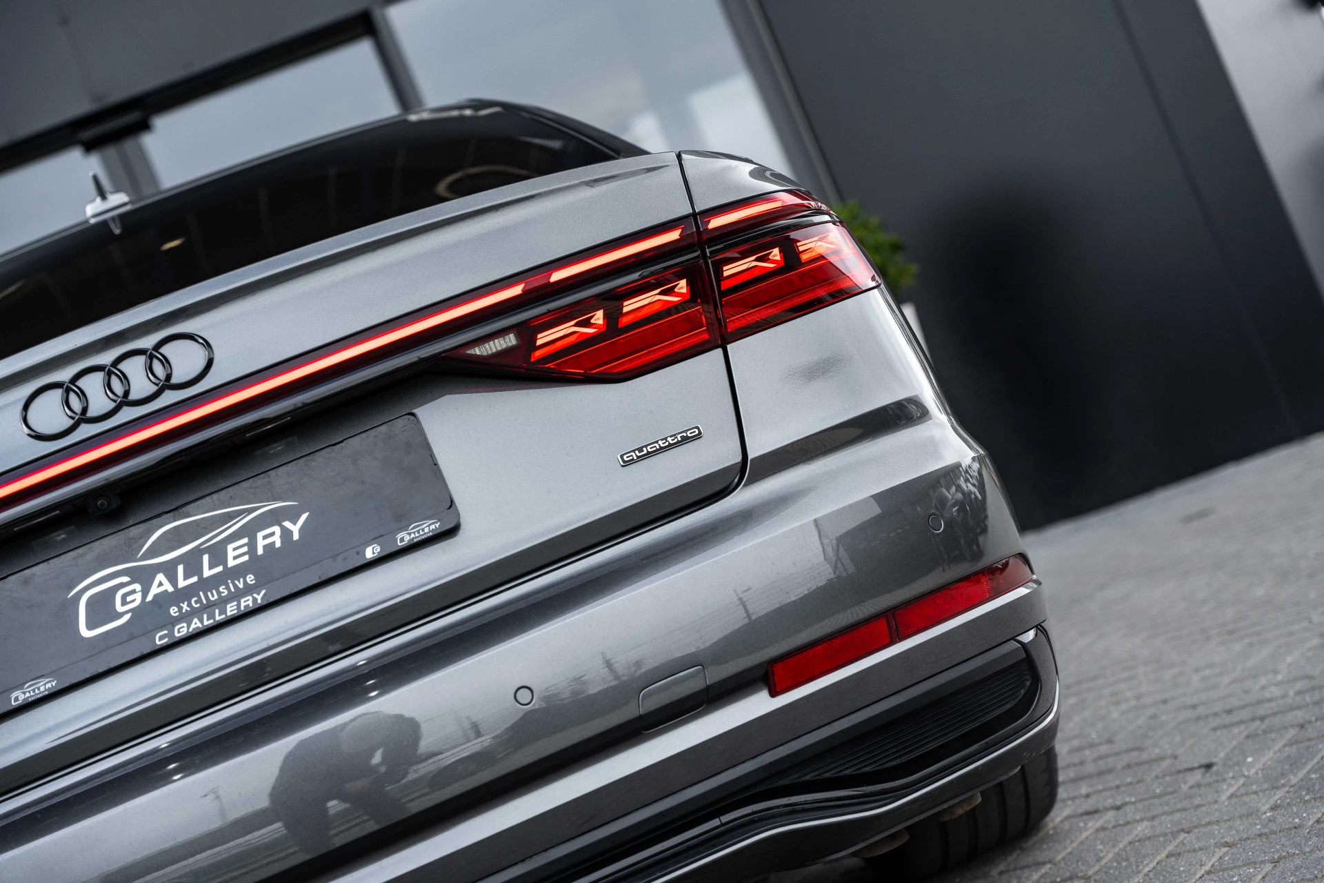 Hoofdafbeelding Audi A8