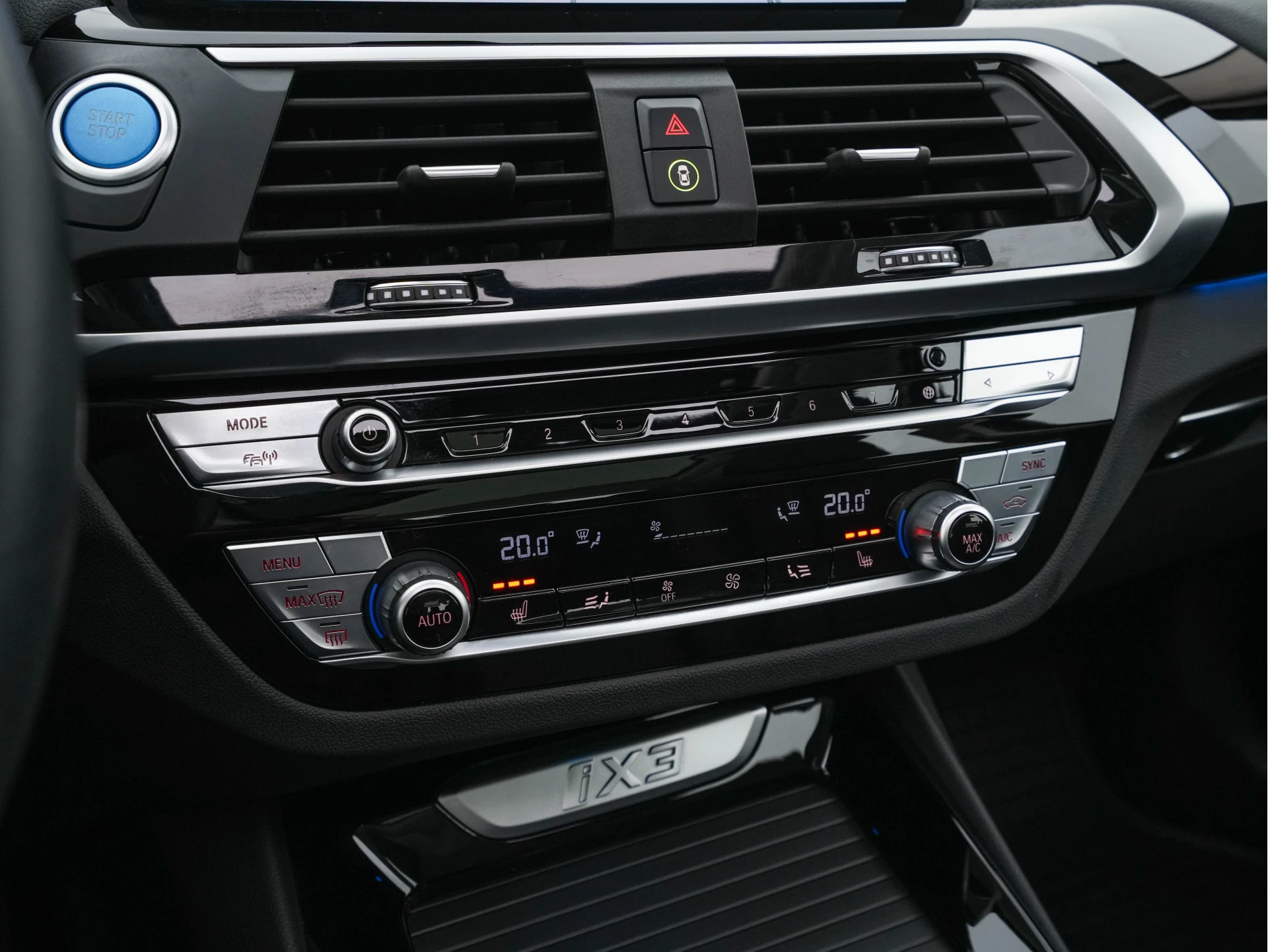 Hoofdafbeelding BMW iX3