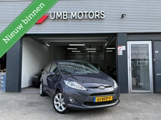Ford Fiesta 1.6 Titanium Clima Navi Parkeersensoren