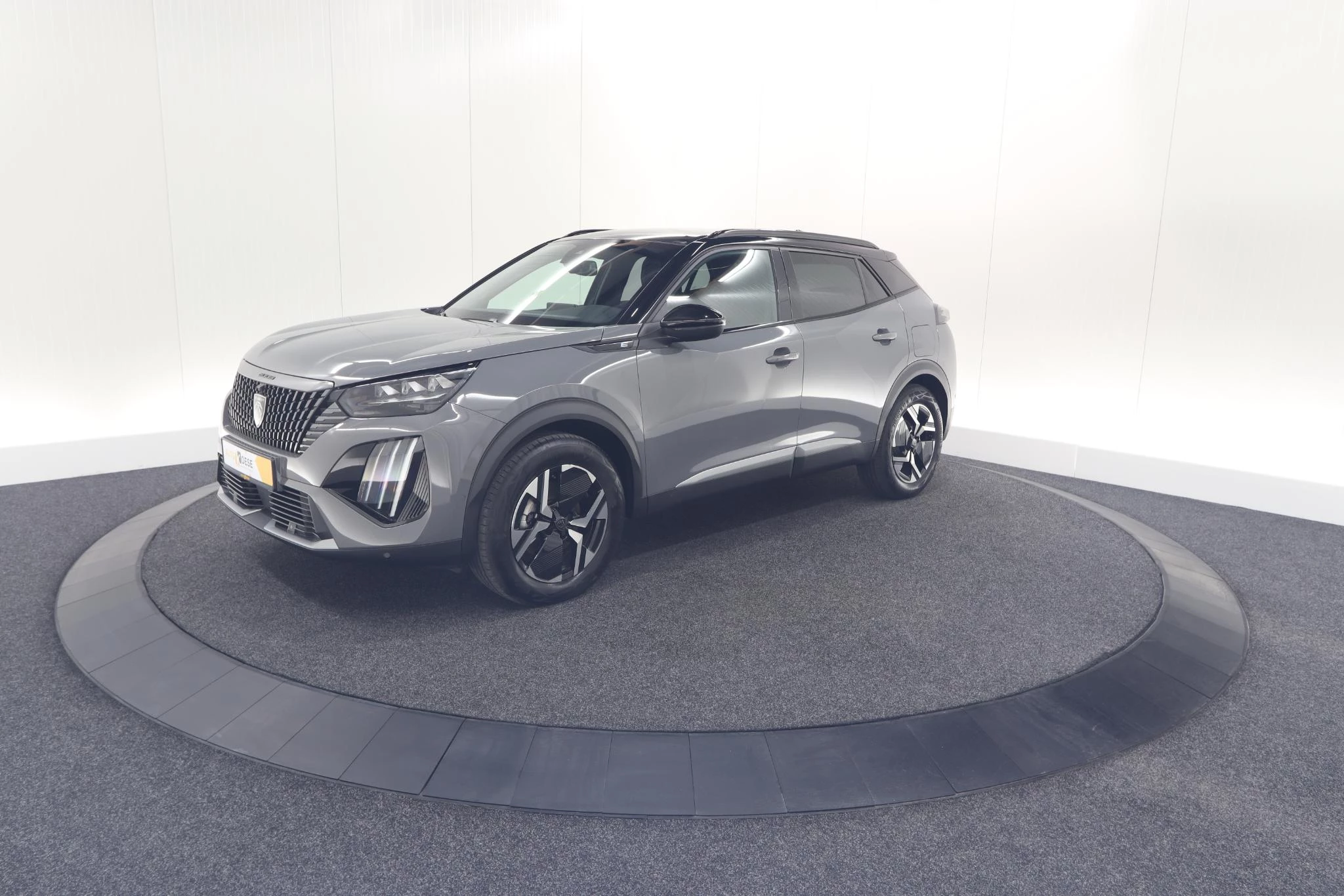 Hoofdafbeelding Peugeot e-2008