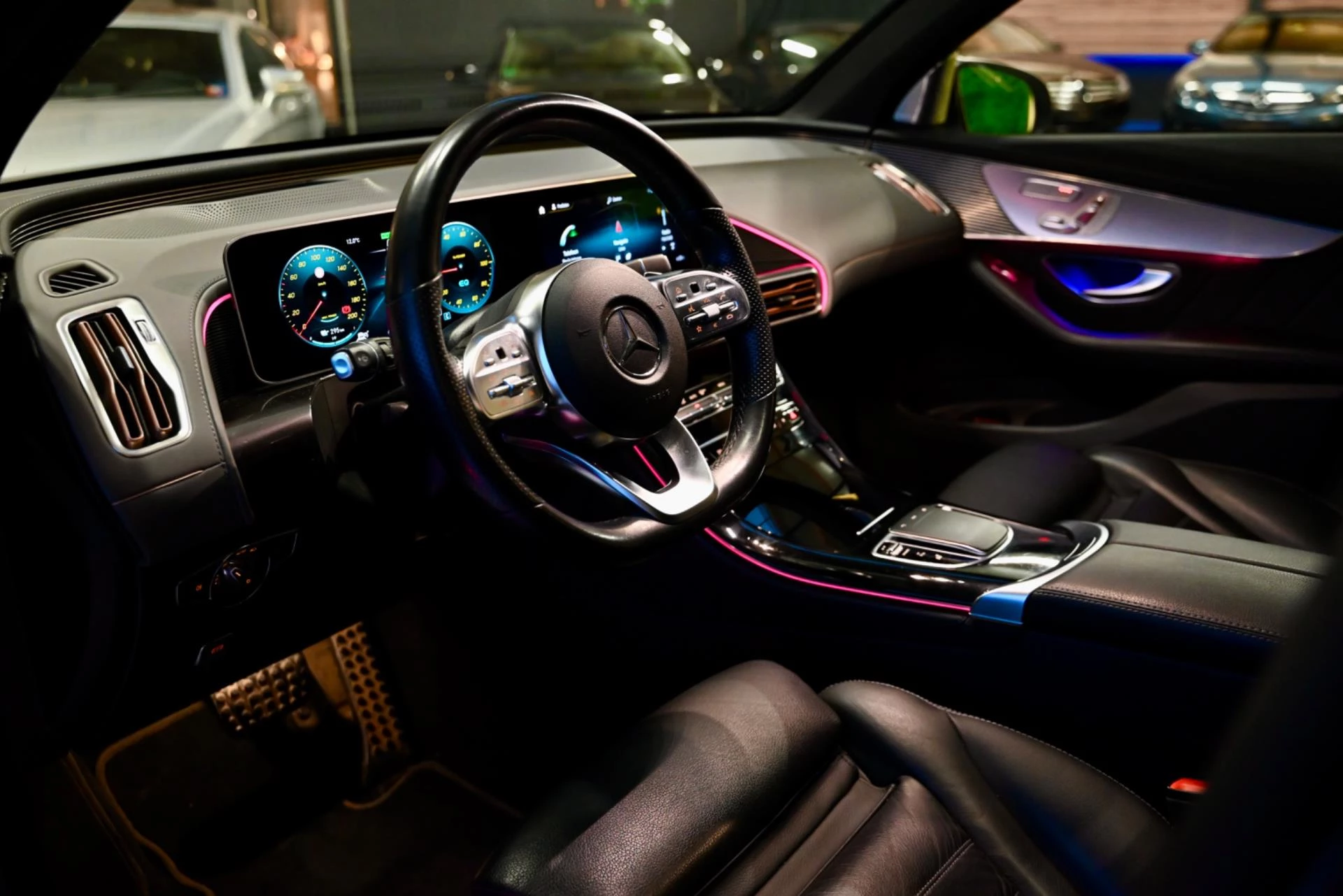 Hoofdafbeelding Mercedes-Benz EQC