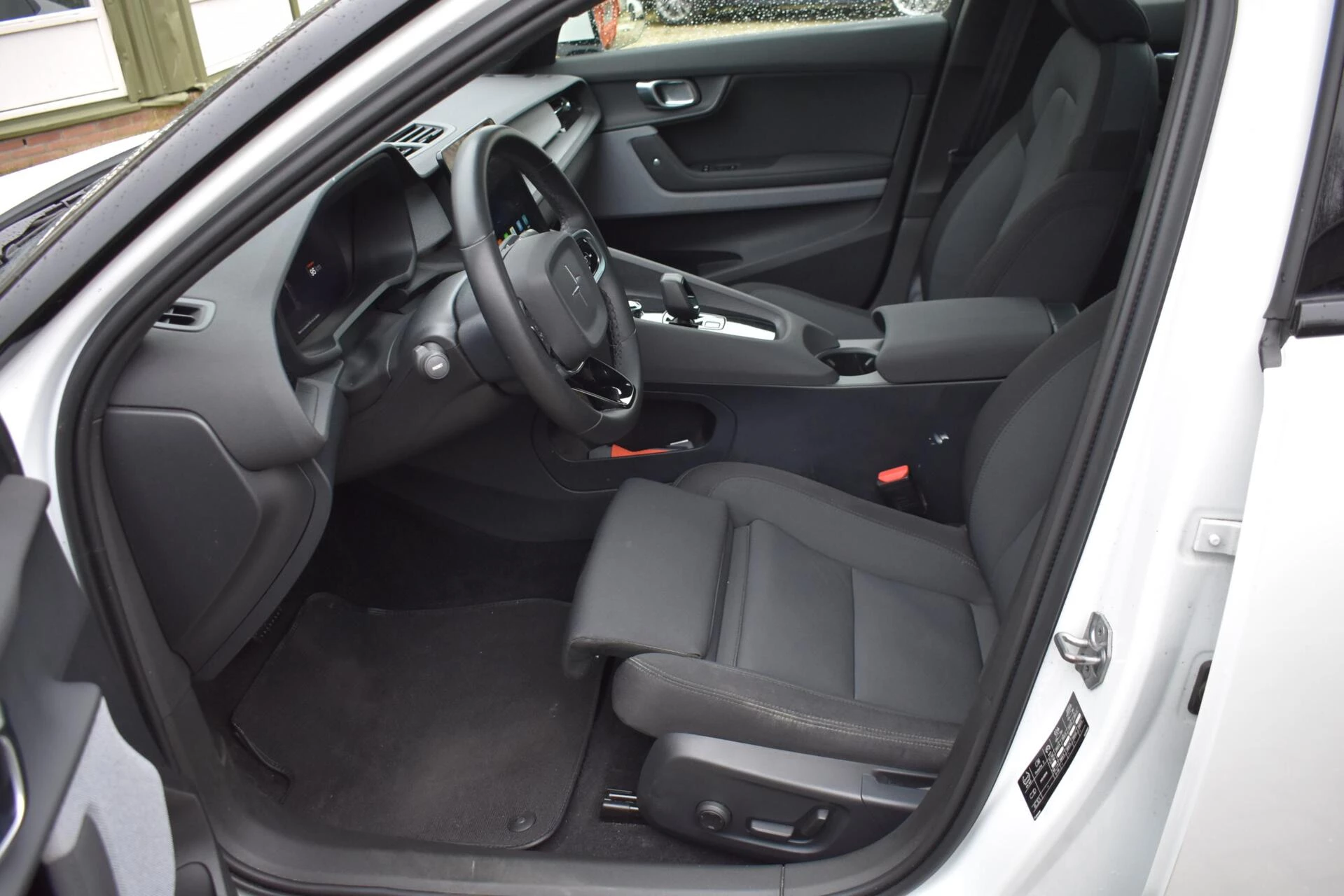 Hoofdafbeelding Polestar 2