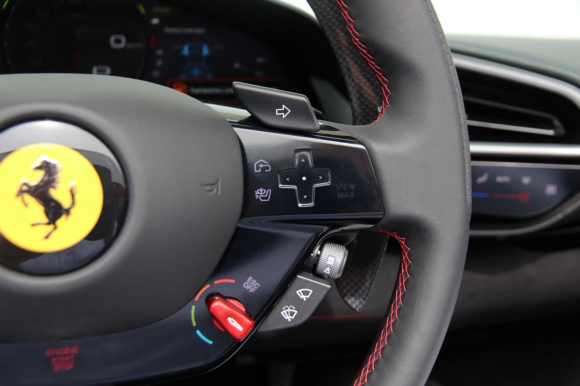 Hoofdafbeelding Ferrari 296