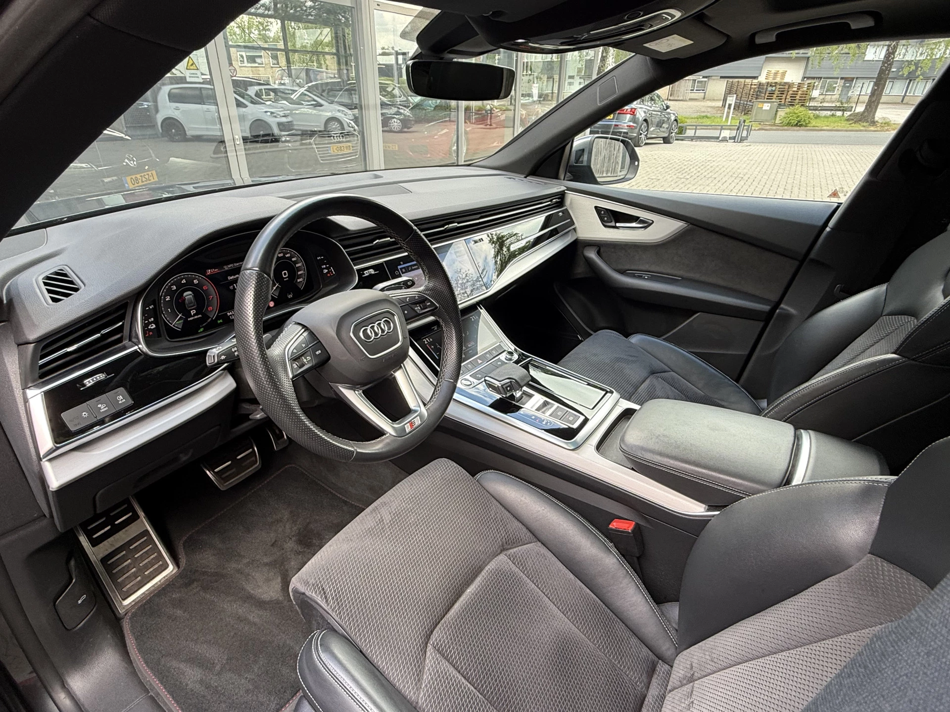 Hoofdafbeelding Audi Q8