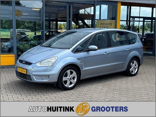 Hoofdafbeelding Ford S-Max Ford S-Max 2.0-16V - airco - trekhaak - climate control - 5 pers