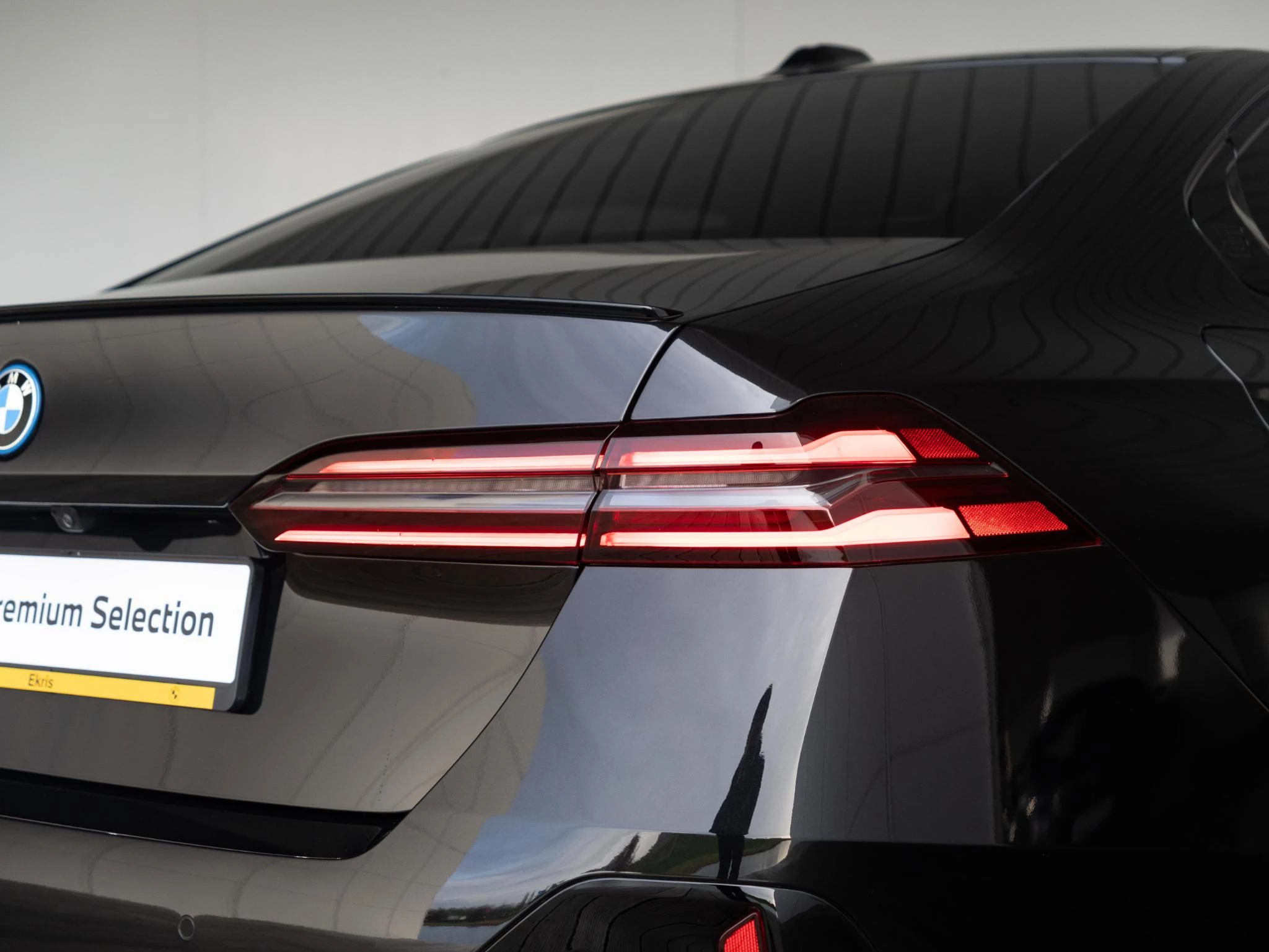 Hoofdafbeelding BMW i5