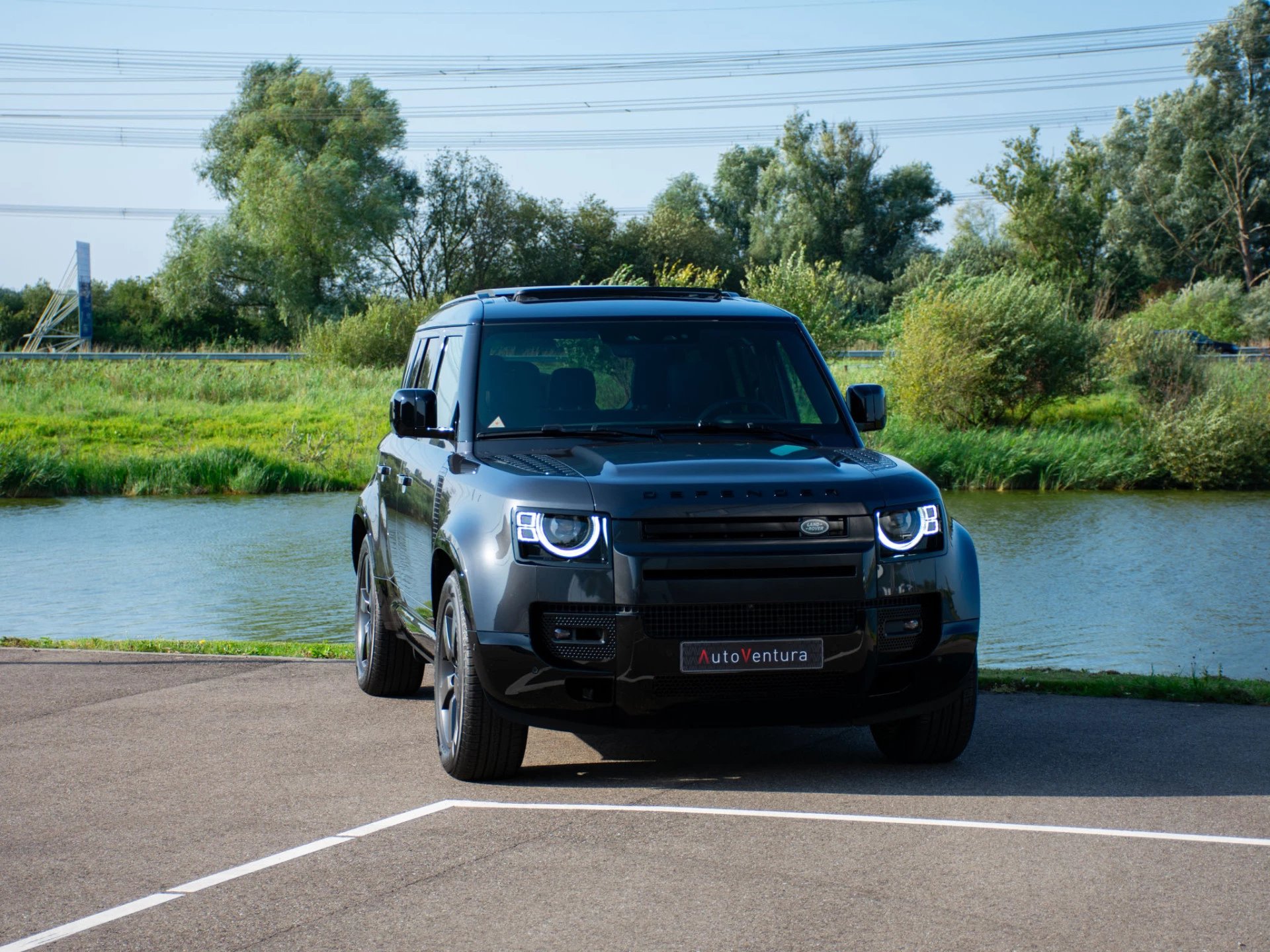 Hoofdafbeelding Land Rover Defender