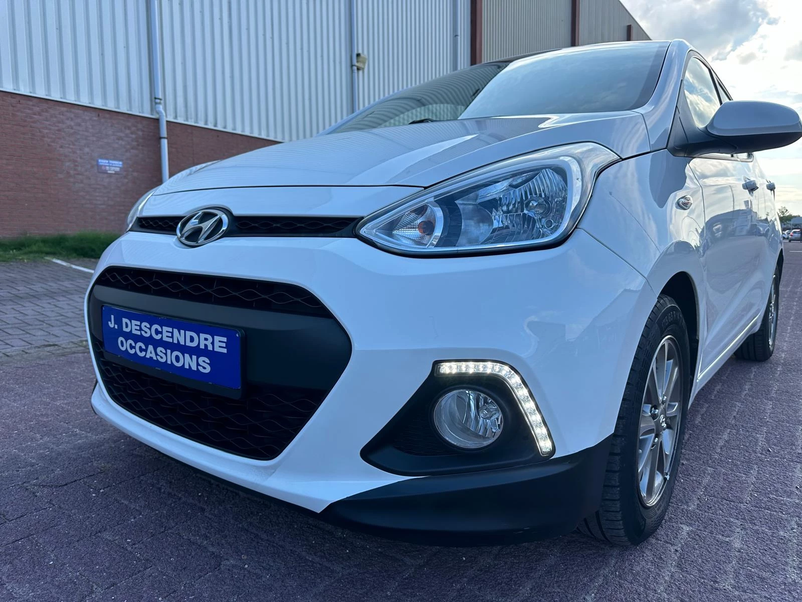 Hoofdafbeelding Hyundai i10