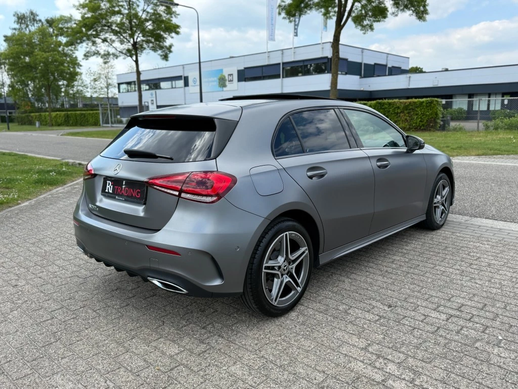 Hoofdafbeelding Mercedes-Benz 200-serie