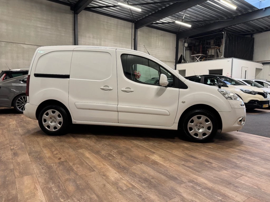 Hoofdafbeelding Peugeot Partner