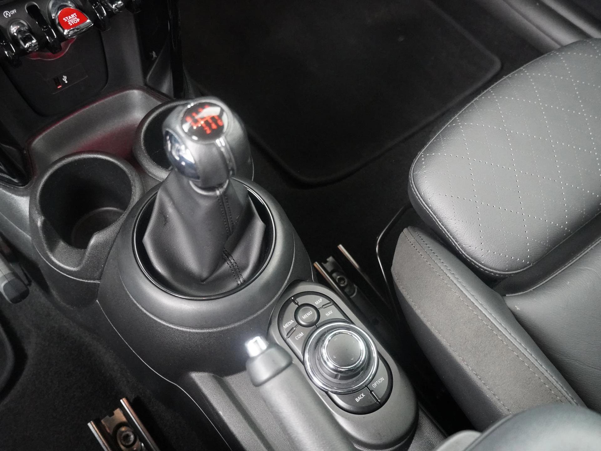 Hoofdafbeelding MINI 3-deurs