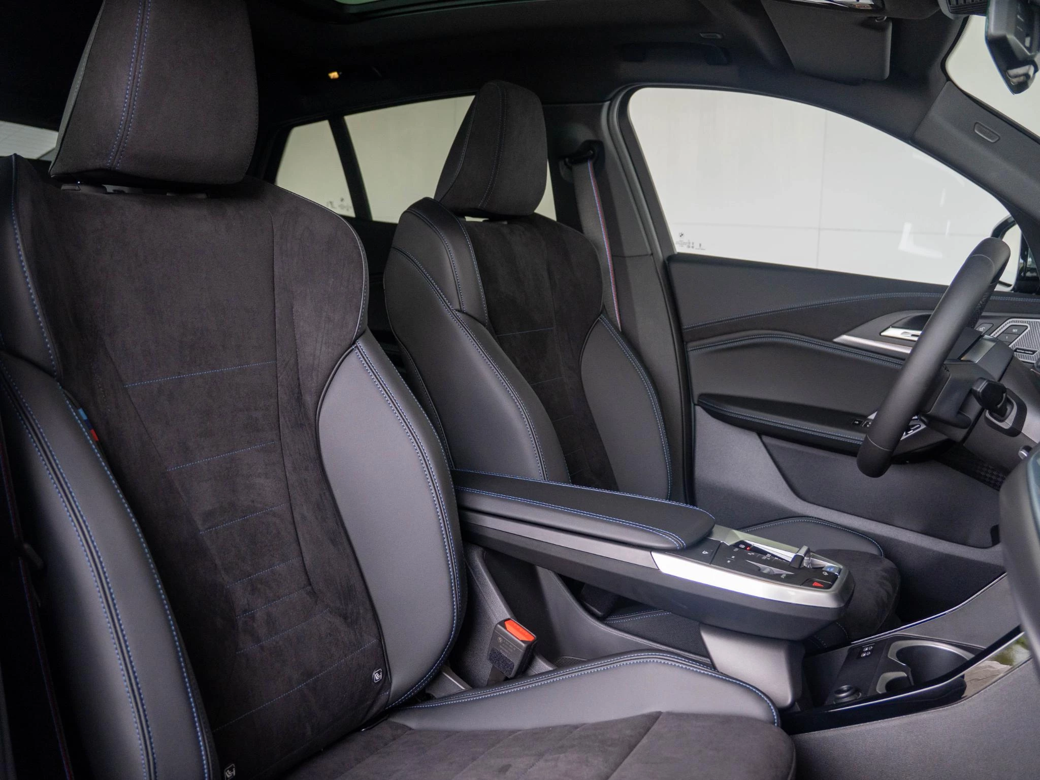 Hoofdafbeelding BMW iX2