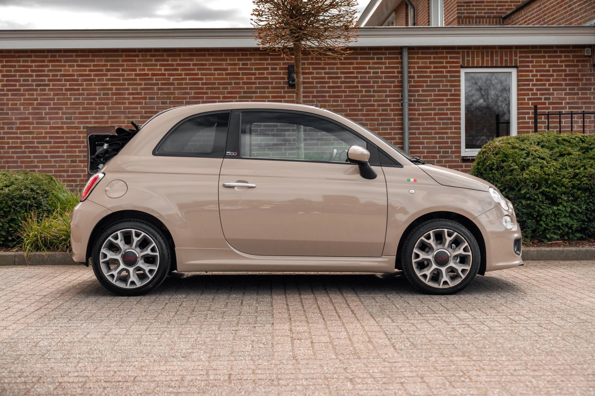 Hoofdafbeelding Fiat 500C