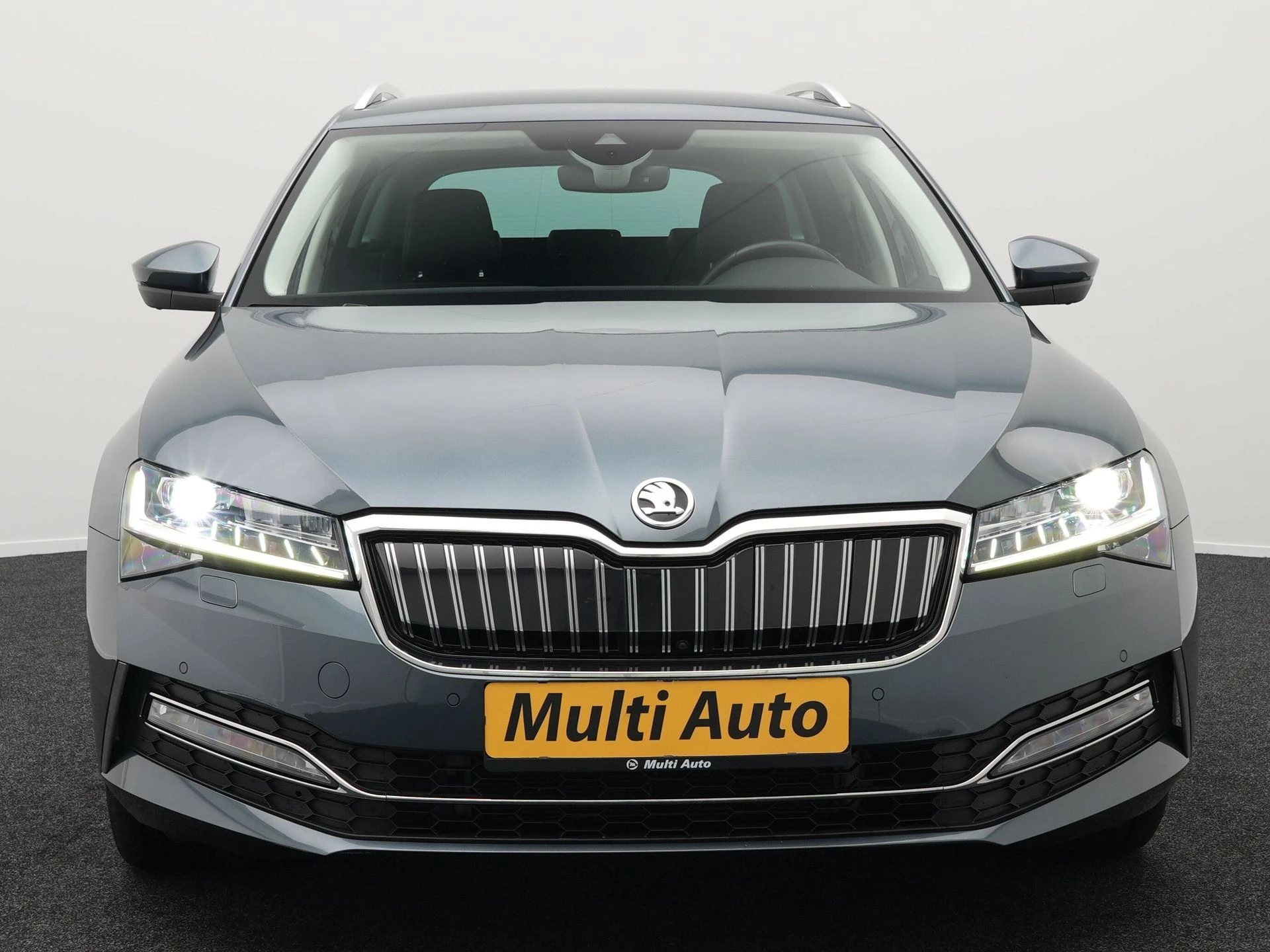 Hoofdafbeelding Škoda Superb