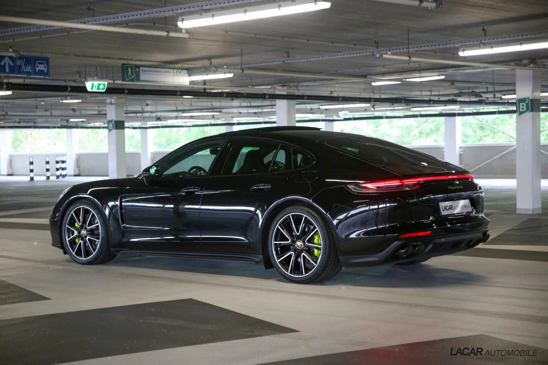 Hoofdafbeelding Porsche Panamera