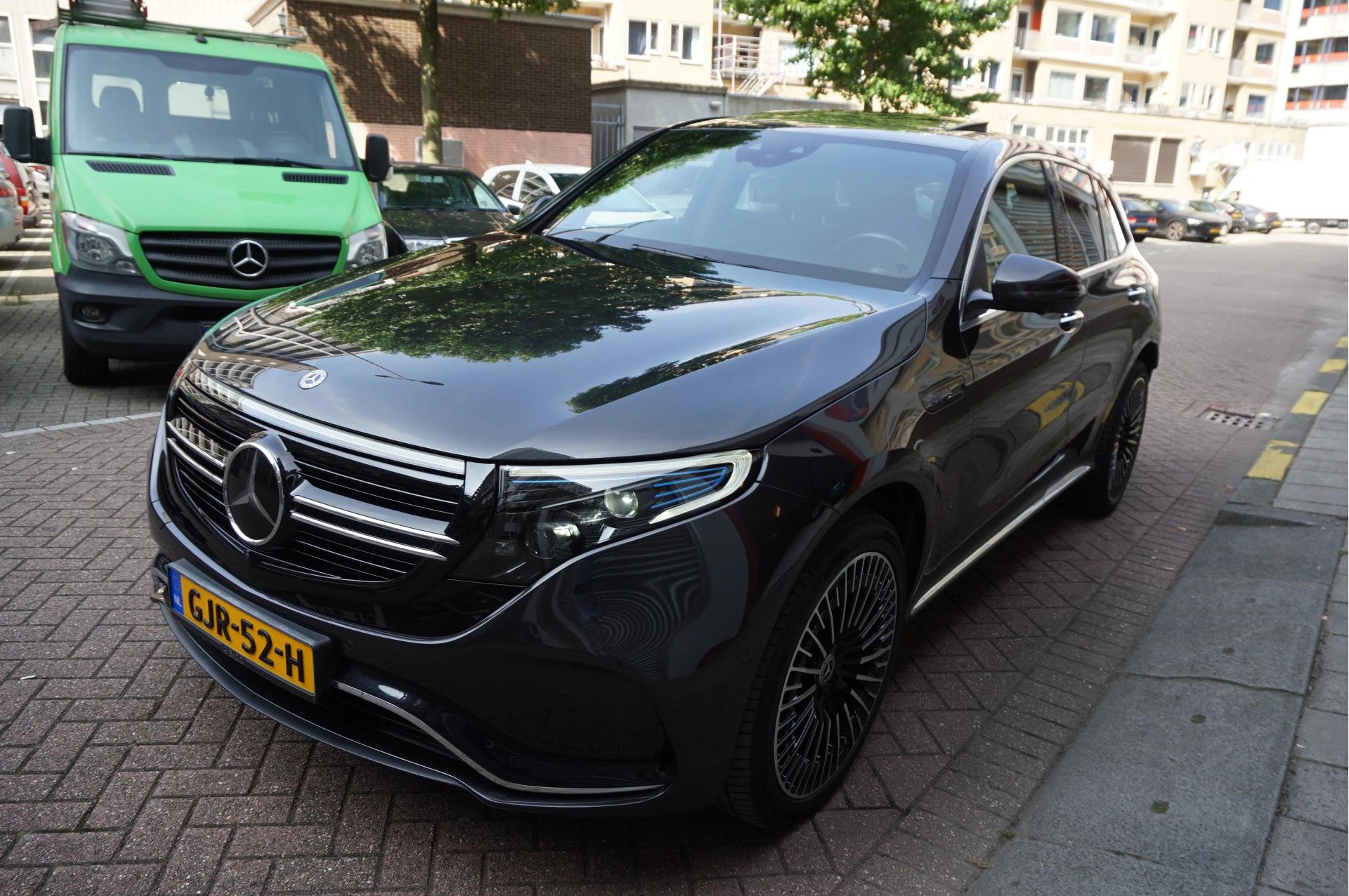 Hoofdafbeelding Mercedes-Benz EQC