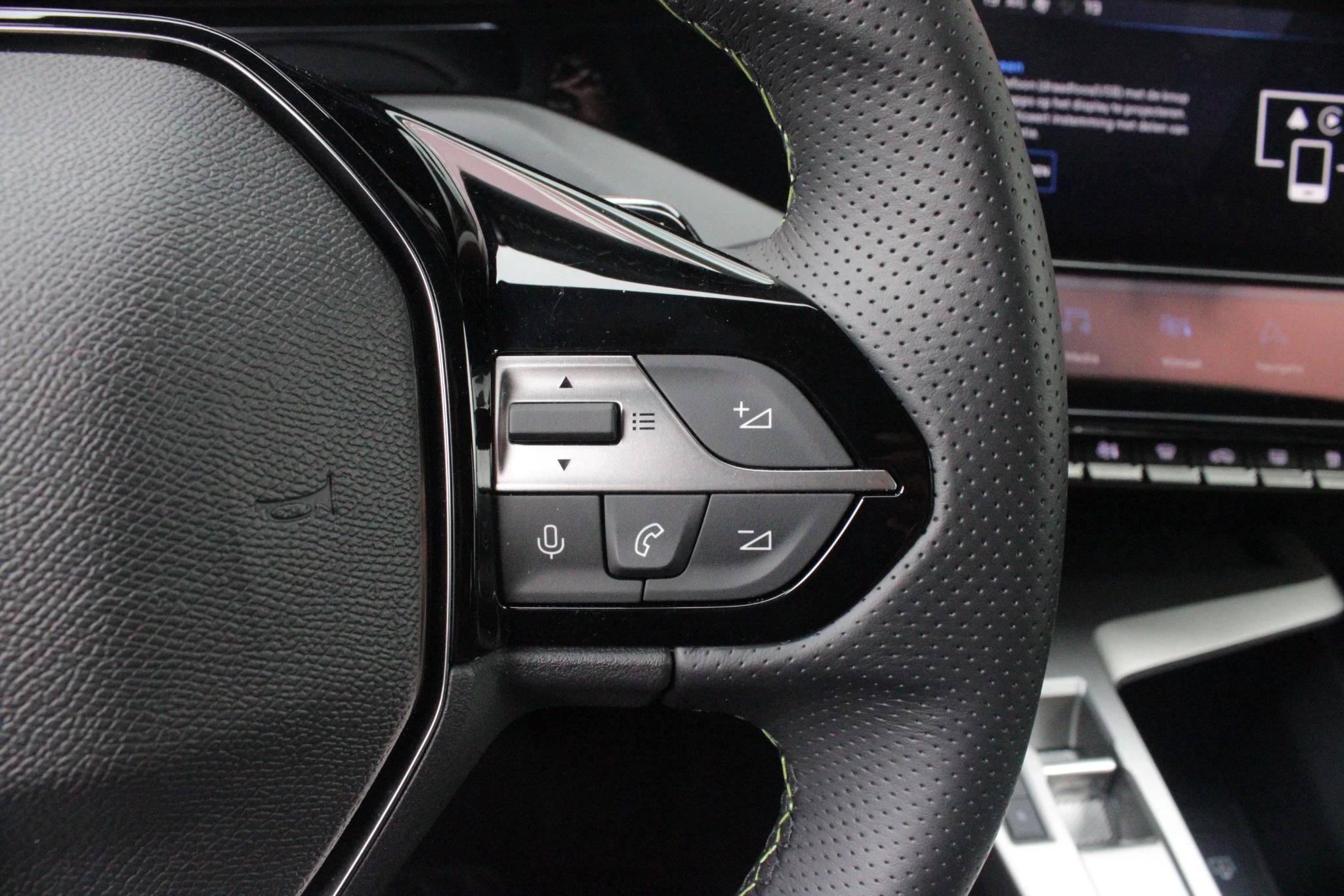 Hoofdafbeelding Peugeot 408