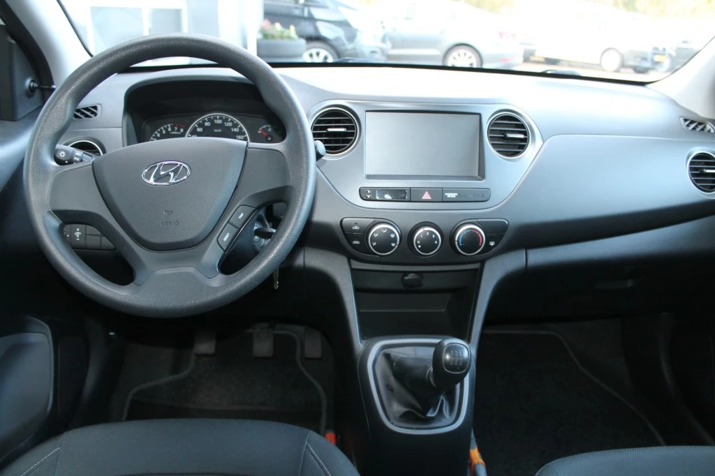 Hoofdafbeelding Hyundai i10