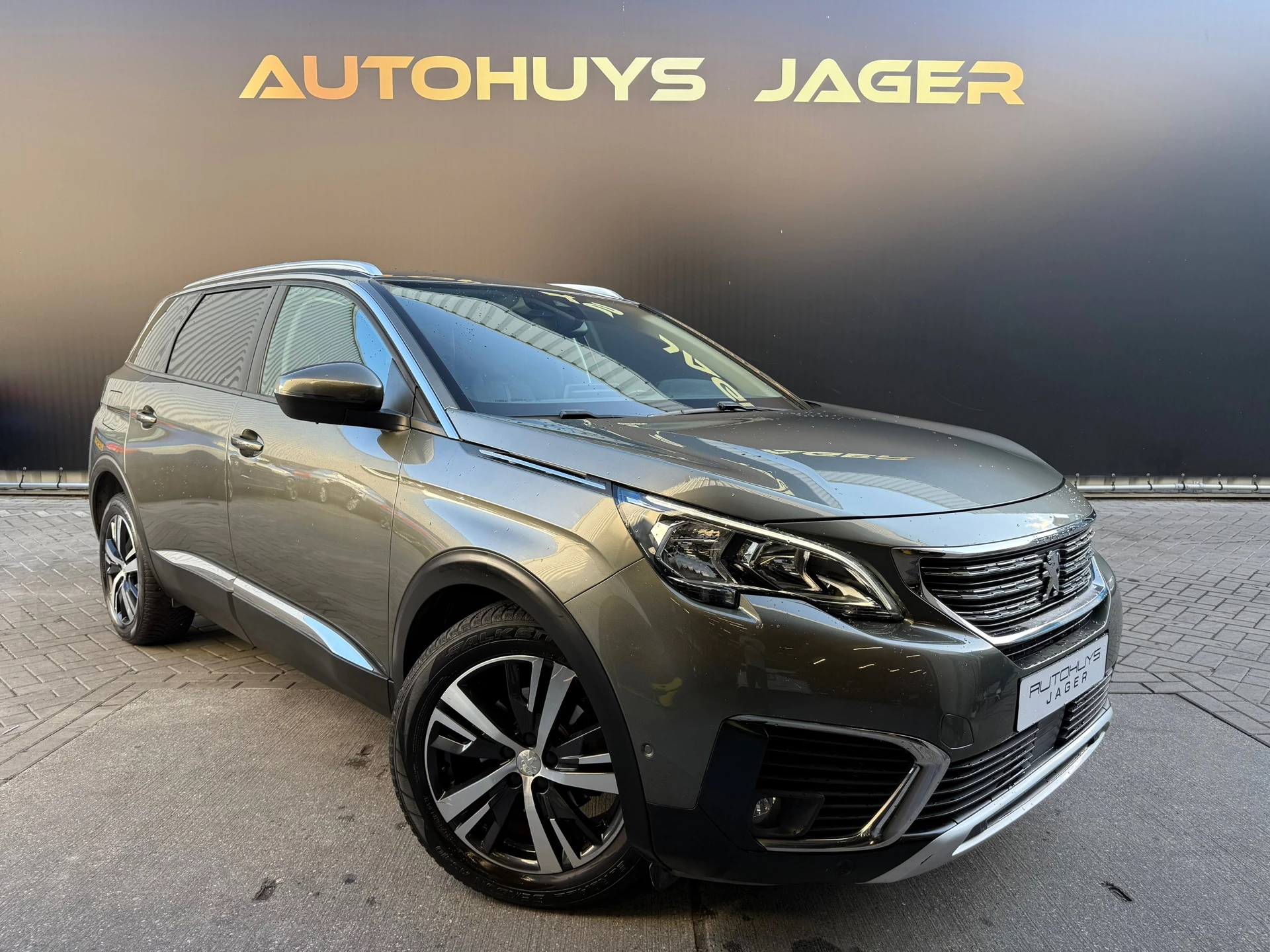 Hoofdafbeelding Peugeot 5008
