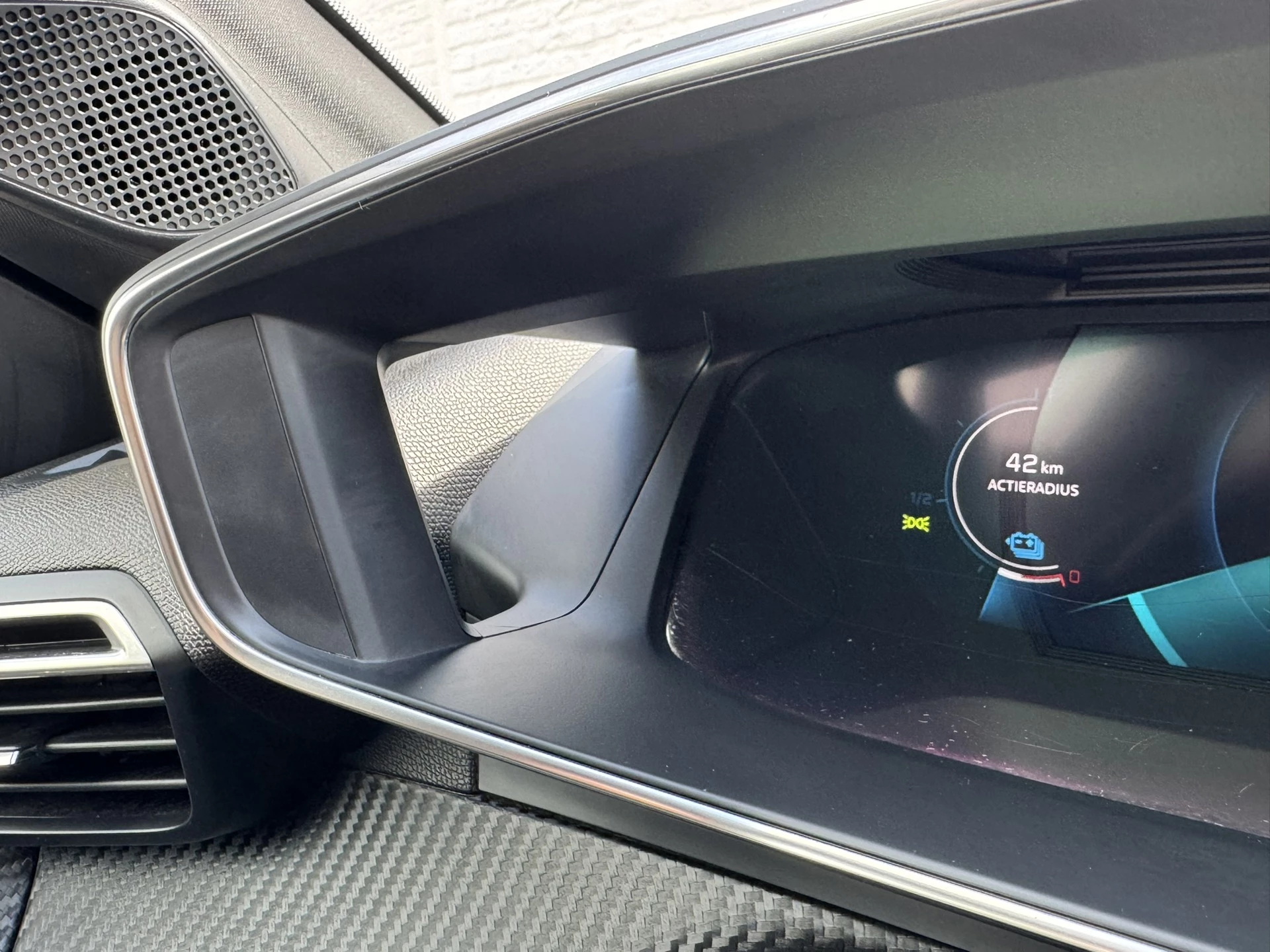 Hoofdafbeelding Peugeot e-208