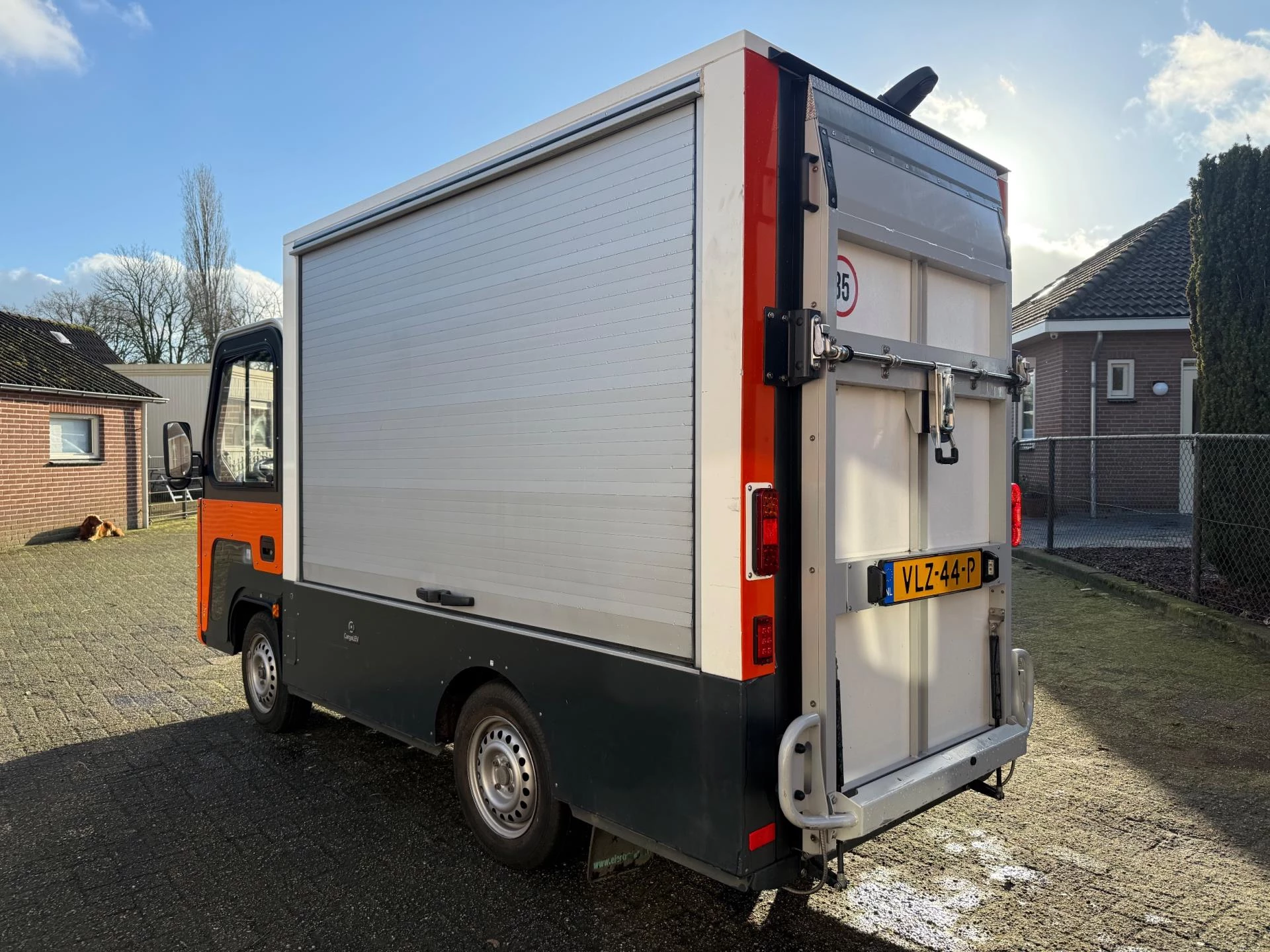 Hoofdafbeelding Cargolev CLOSED CARGO
