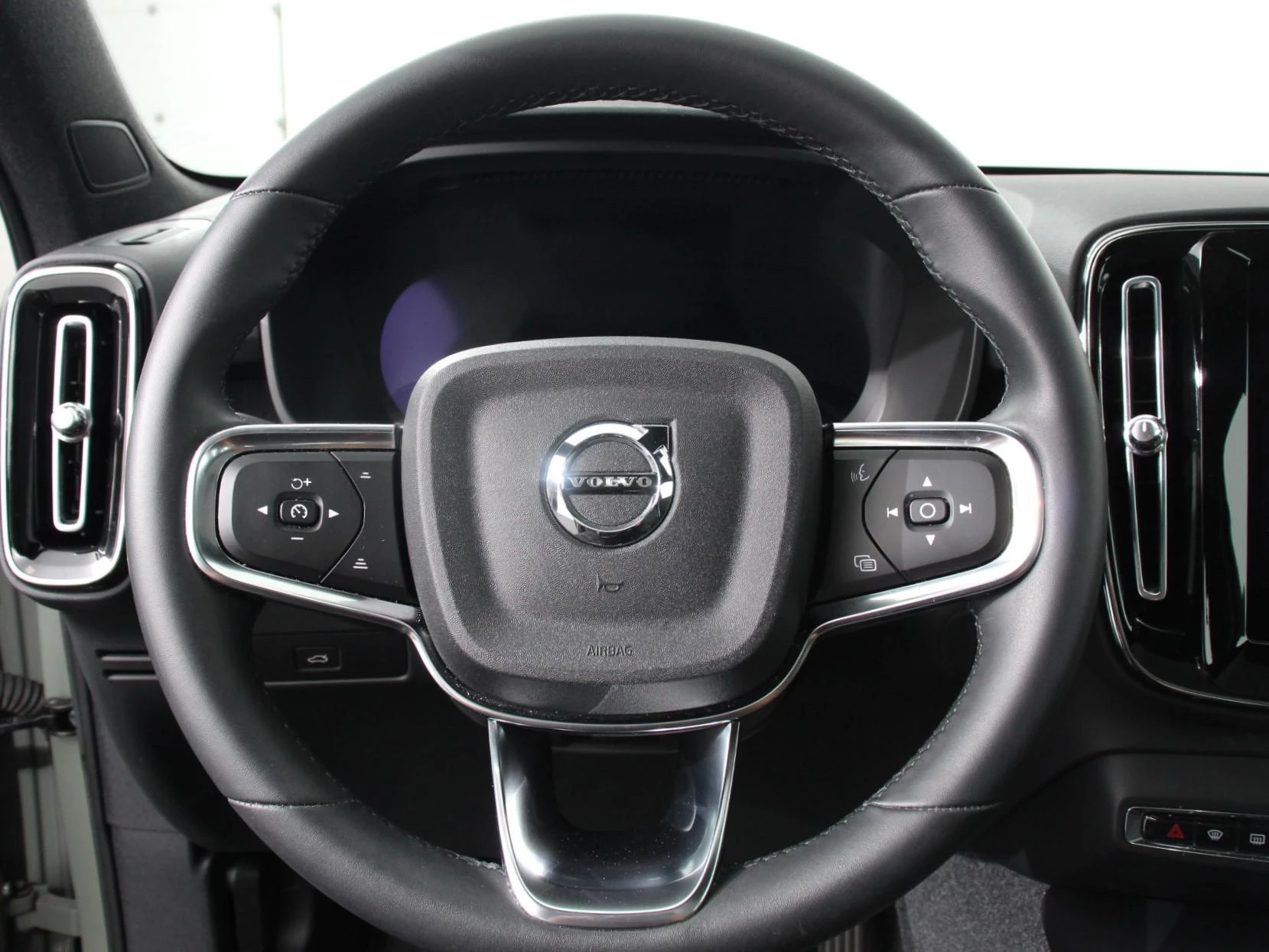 Hoofdafbeelding Volvo C40