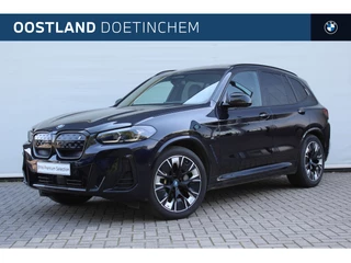 BMW iX3 High Executive / Trekhaak / Sportstoelen / Comfort Access / Adaptieve LED / Head-Up / Parking Assistant Plus / Stoelverwarming
