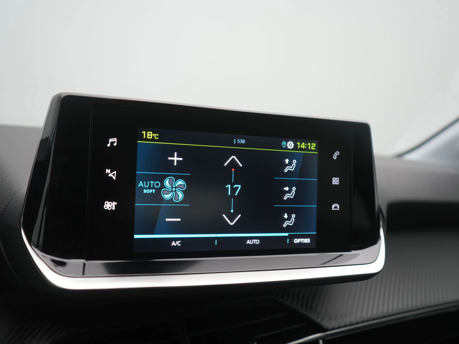 Hoofdafbeelding Peugeot e-208