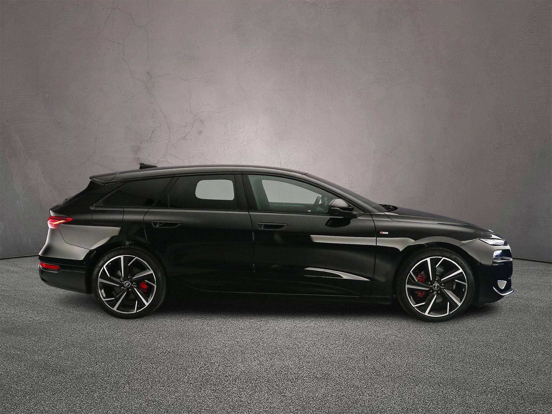 Hoofdafbeelding Audi A6 Avant e-tron