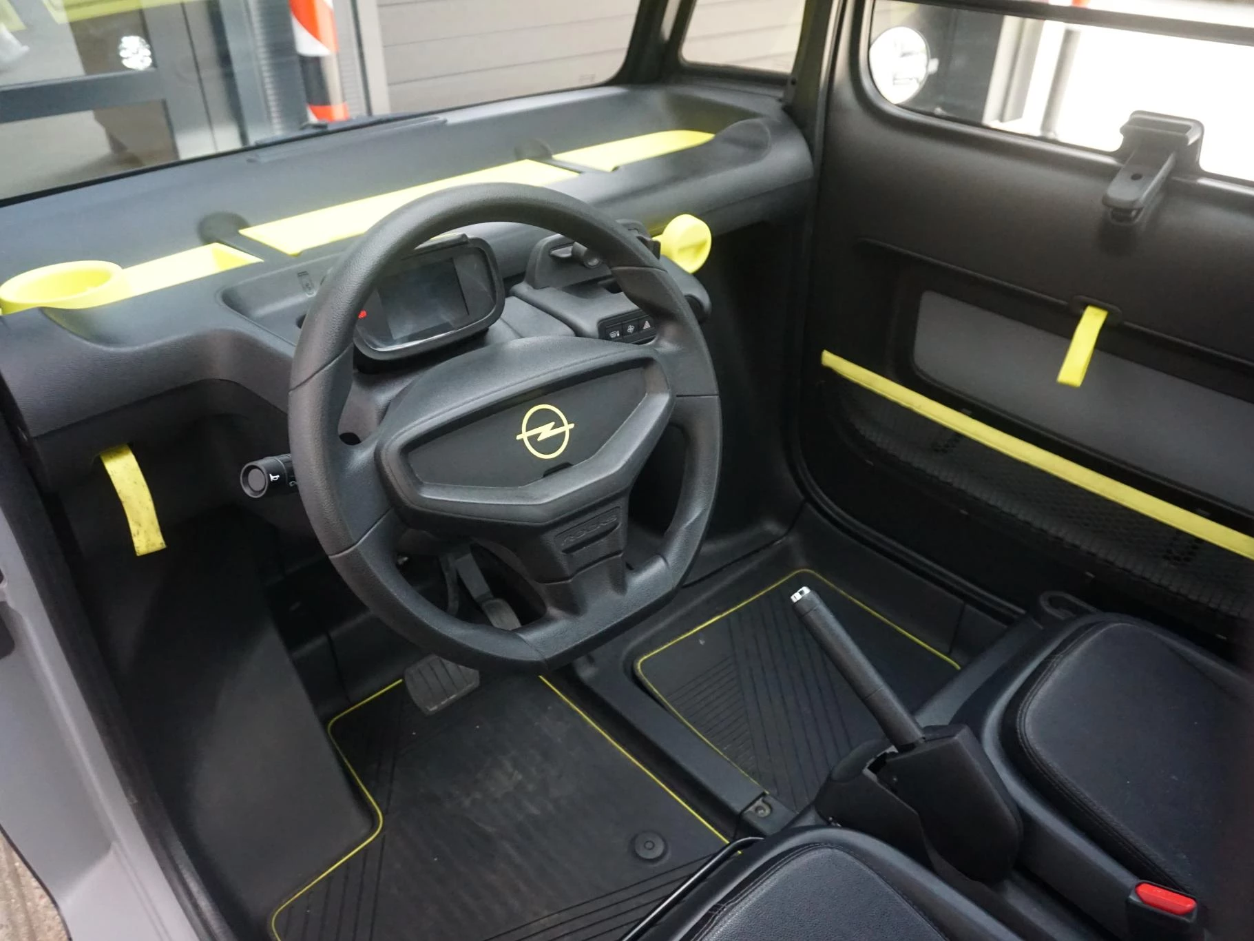 Hoofdafbeelding Opel Rocks-e