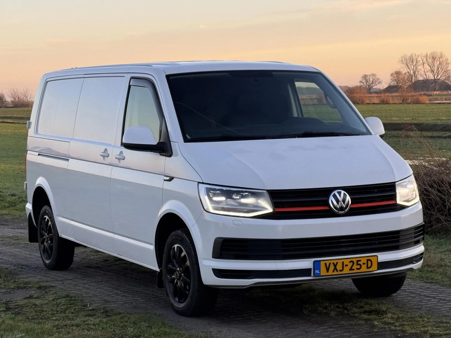 Hoofdafbeelding Volkswagen Transporter