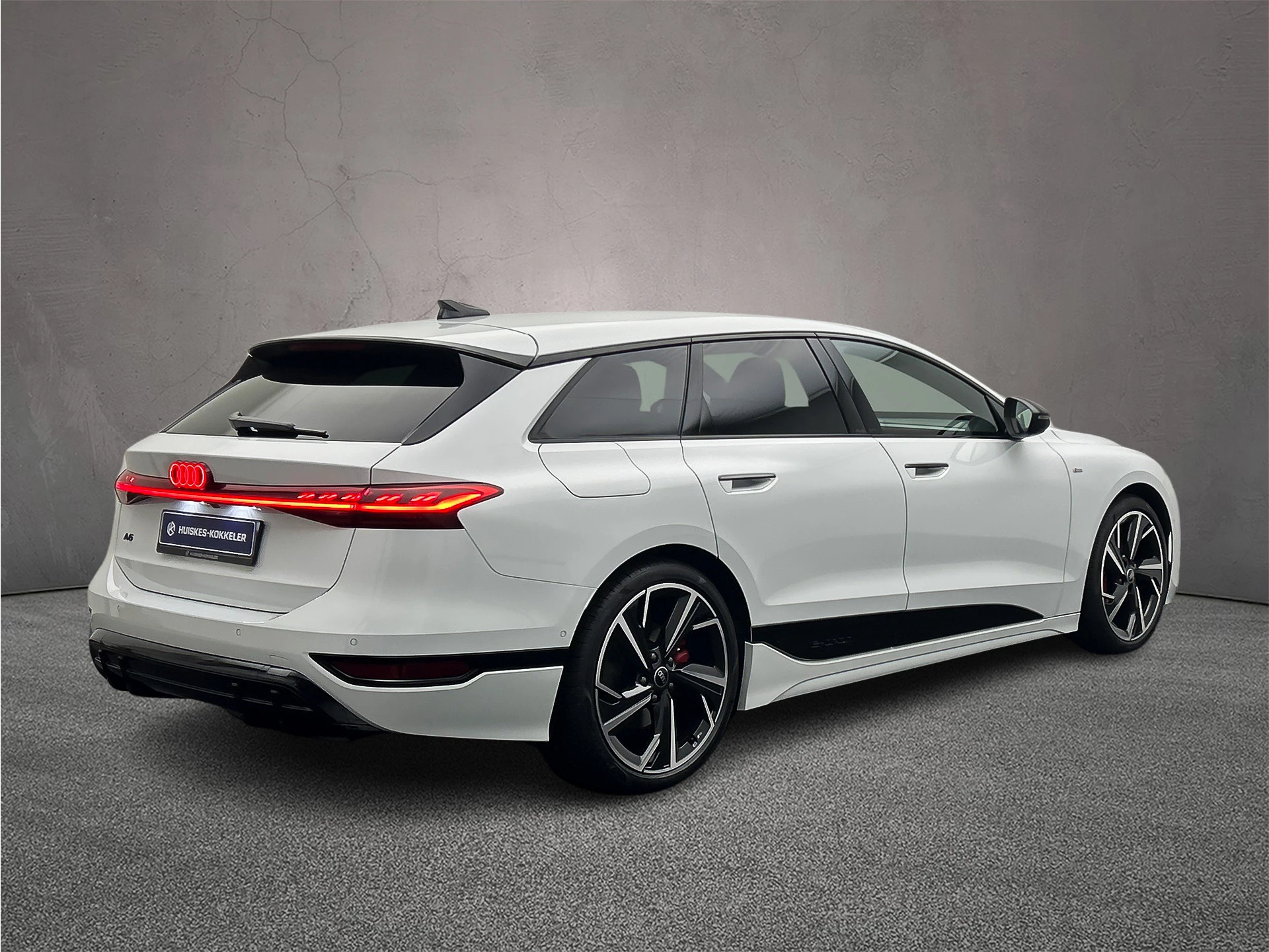 Hoofdafbeelding Audi A6 Avant e-tron
