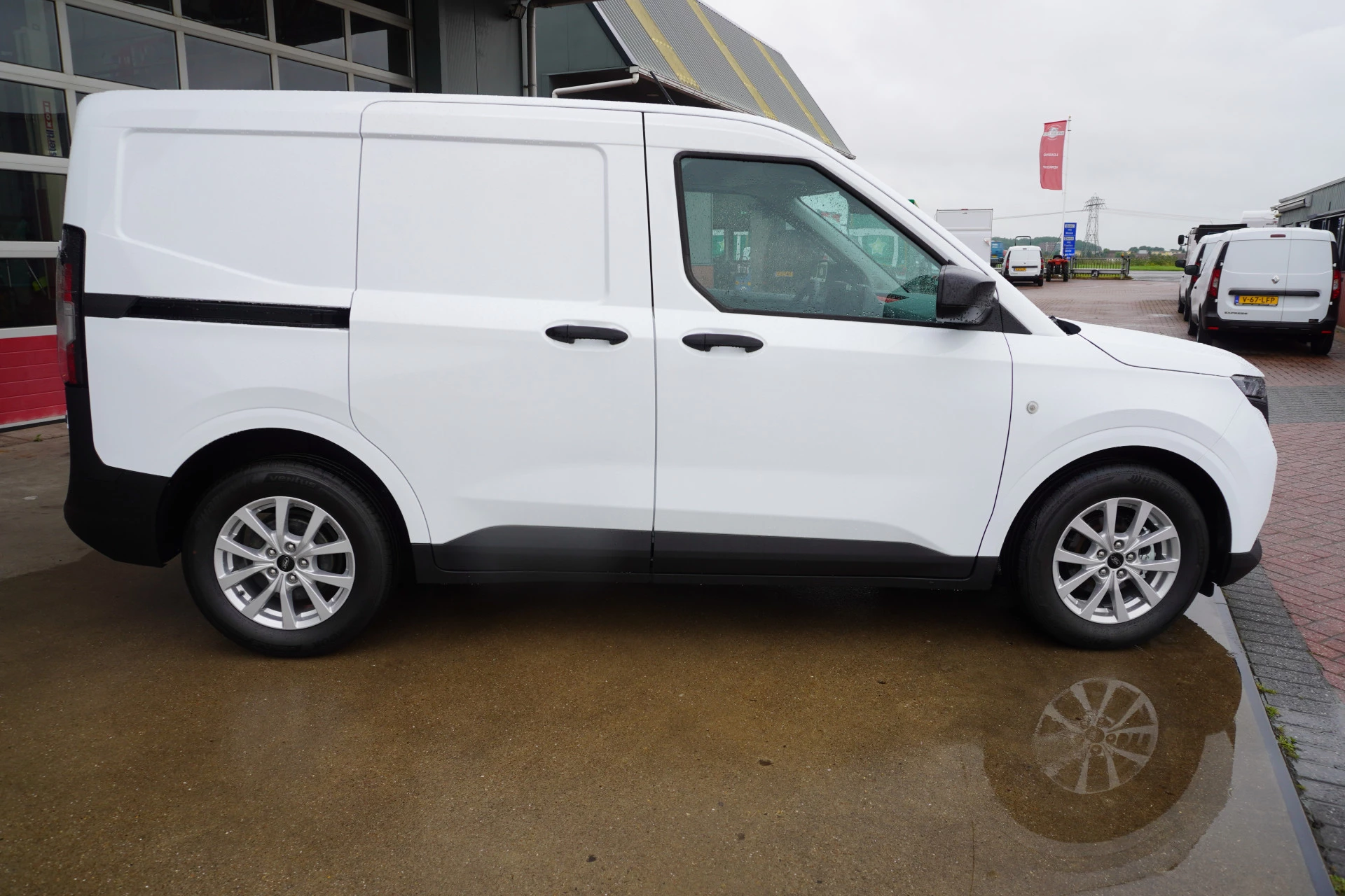 Hoofdafbeelding Ford Transit Courier