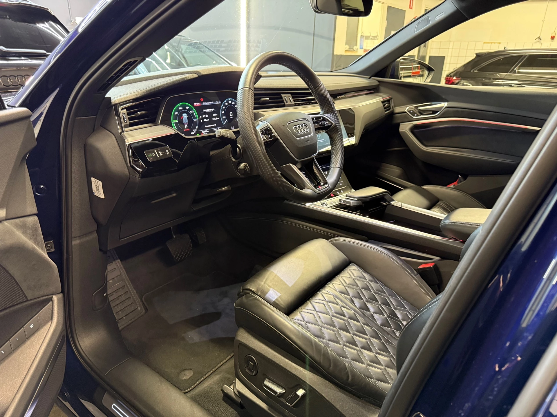 Hoofdafbeelding Audi e-tron