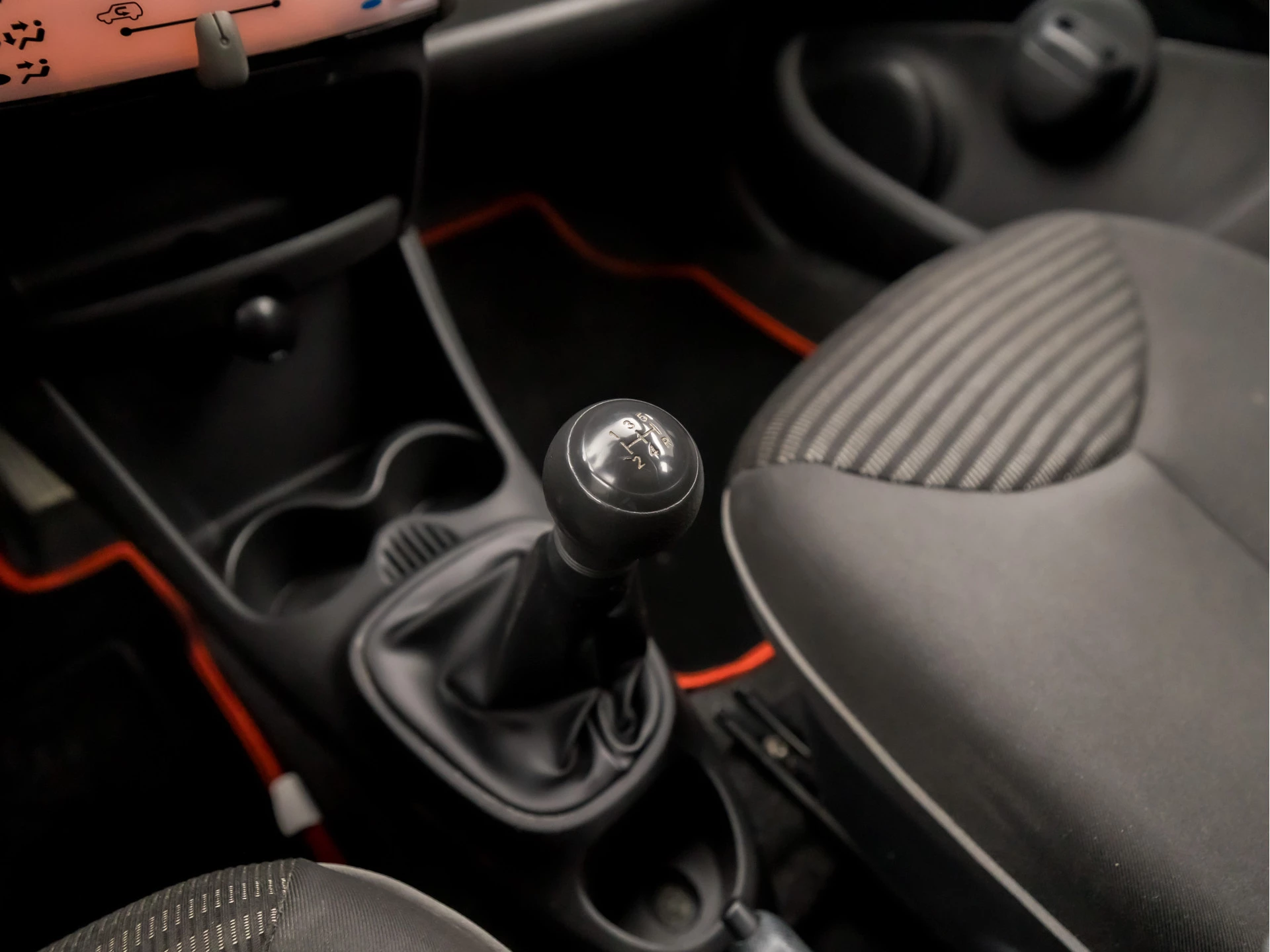 Hoofdafbeelding Peugeot 107