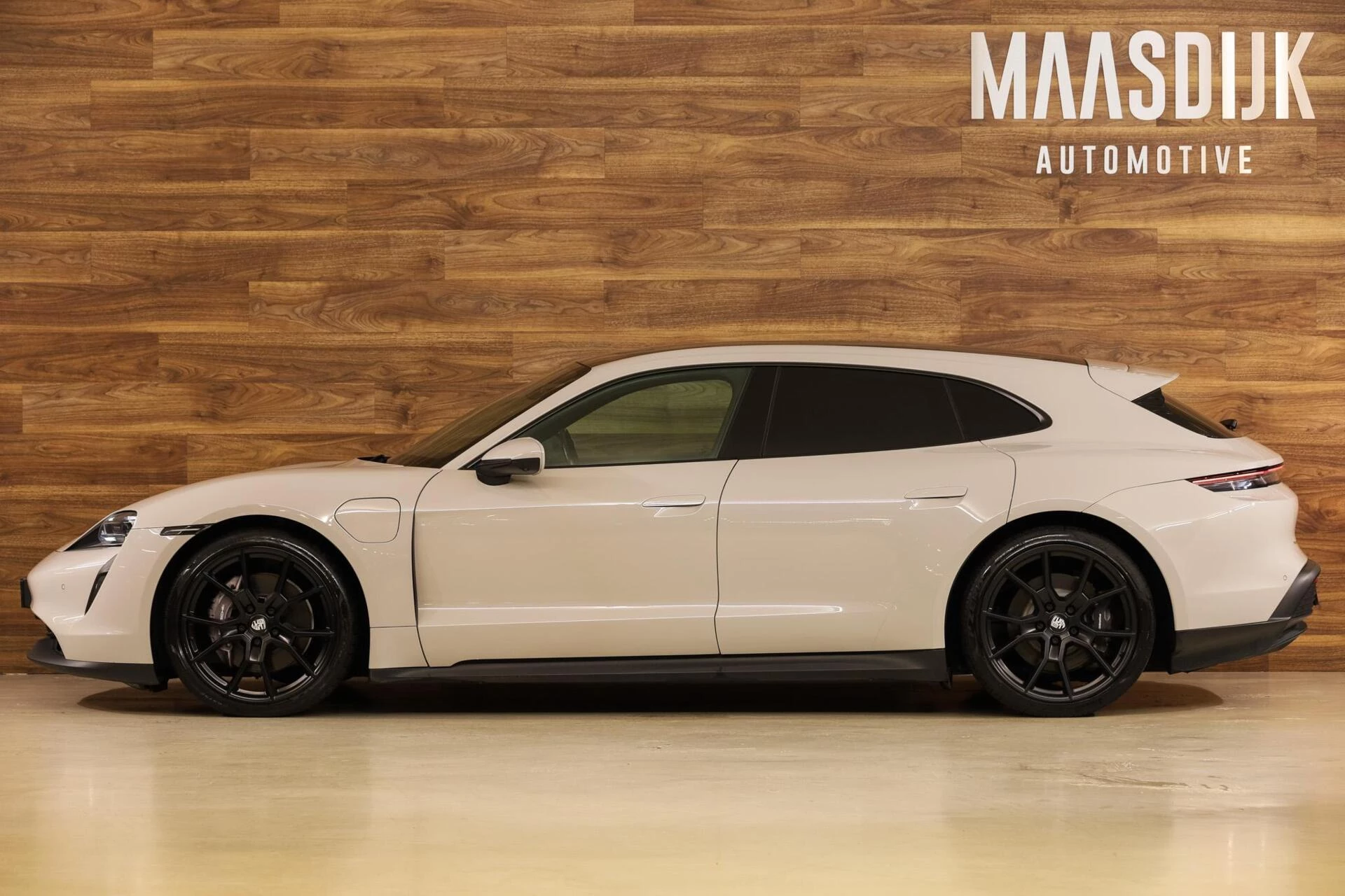 Hoofdafbeelding Porsche Taycan