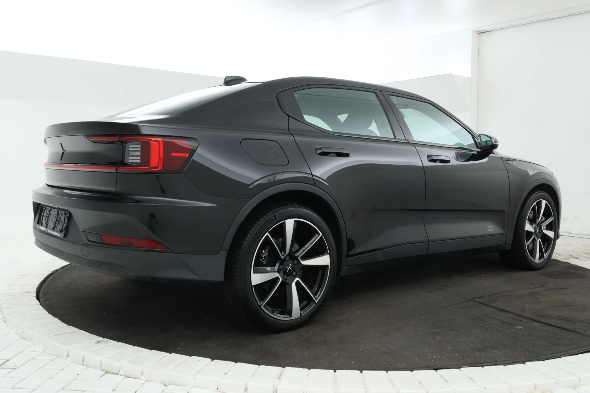 Hoofdafbeelding Polestar 2