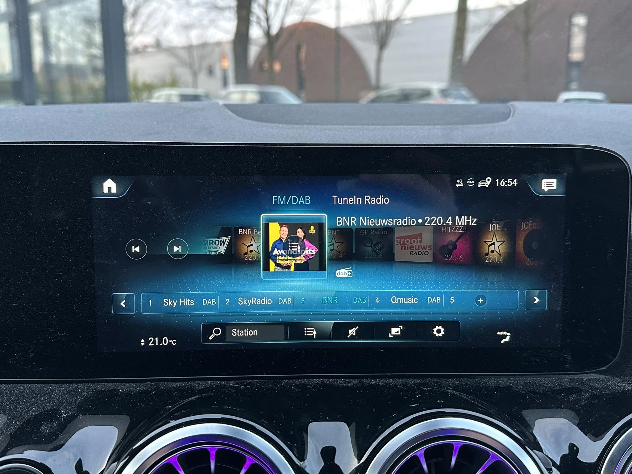 Hoofdafbeelding Mercedes-Benz EQA