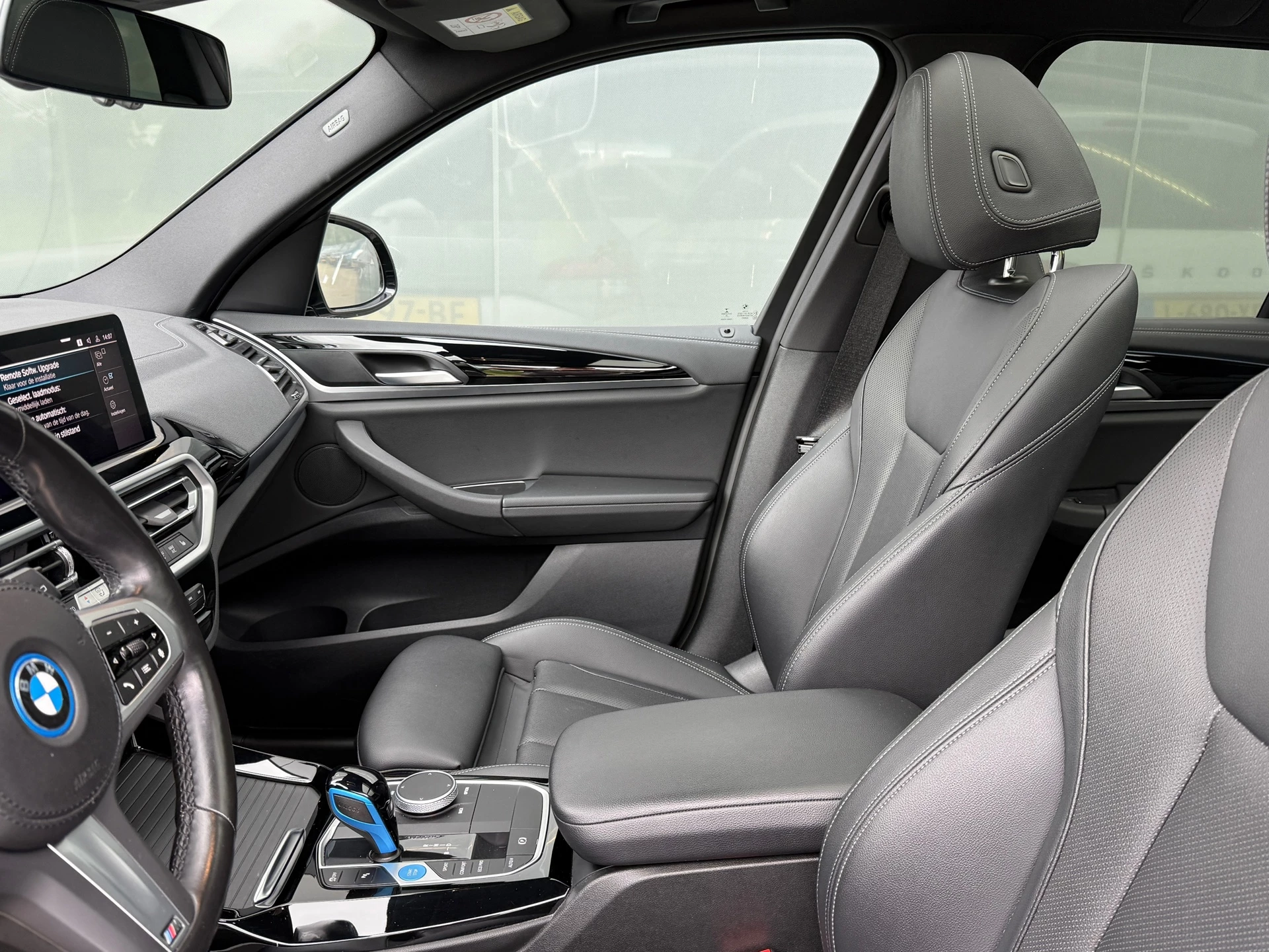 Hoofdafbeelding BMW iX3
