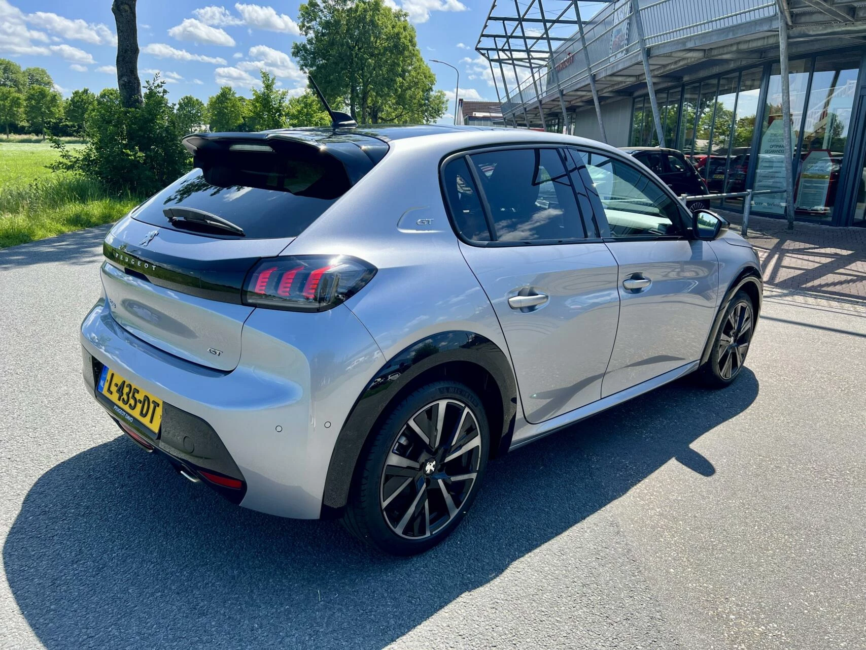 Hoofdafbeelding Peugeot 208