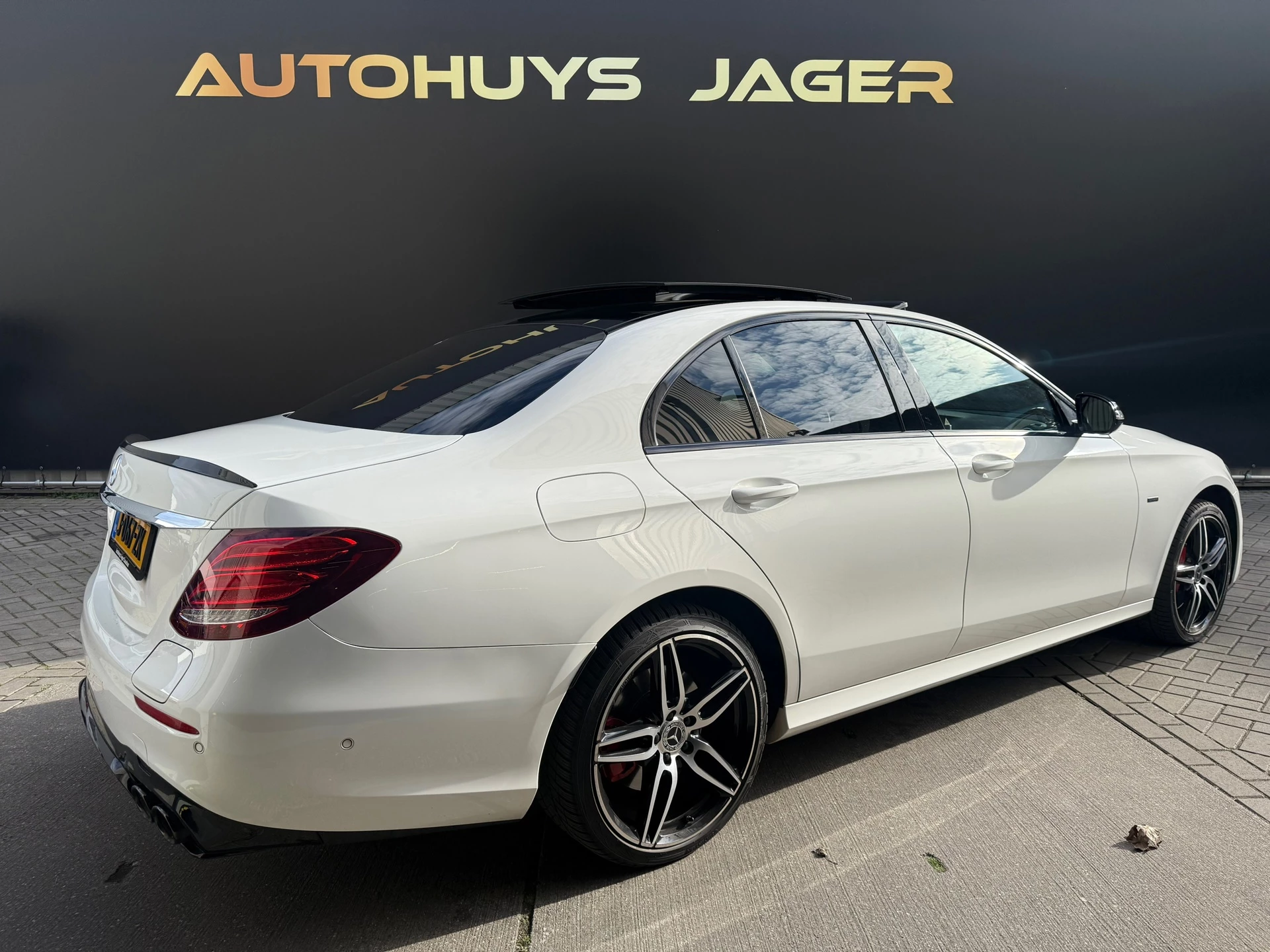 Hoofdafbeelding Mercedes-Benz E-Klasse