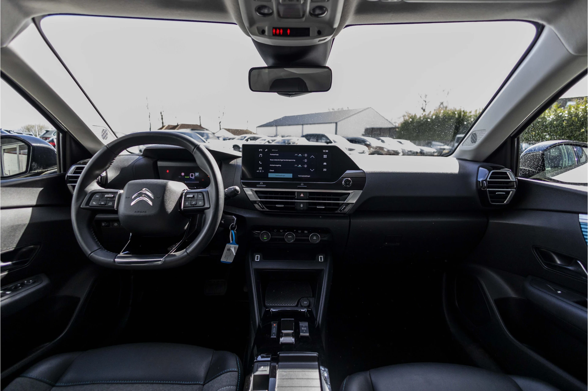 Hoofdafbeelding Citroën ë-C4