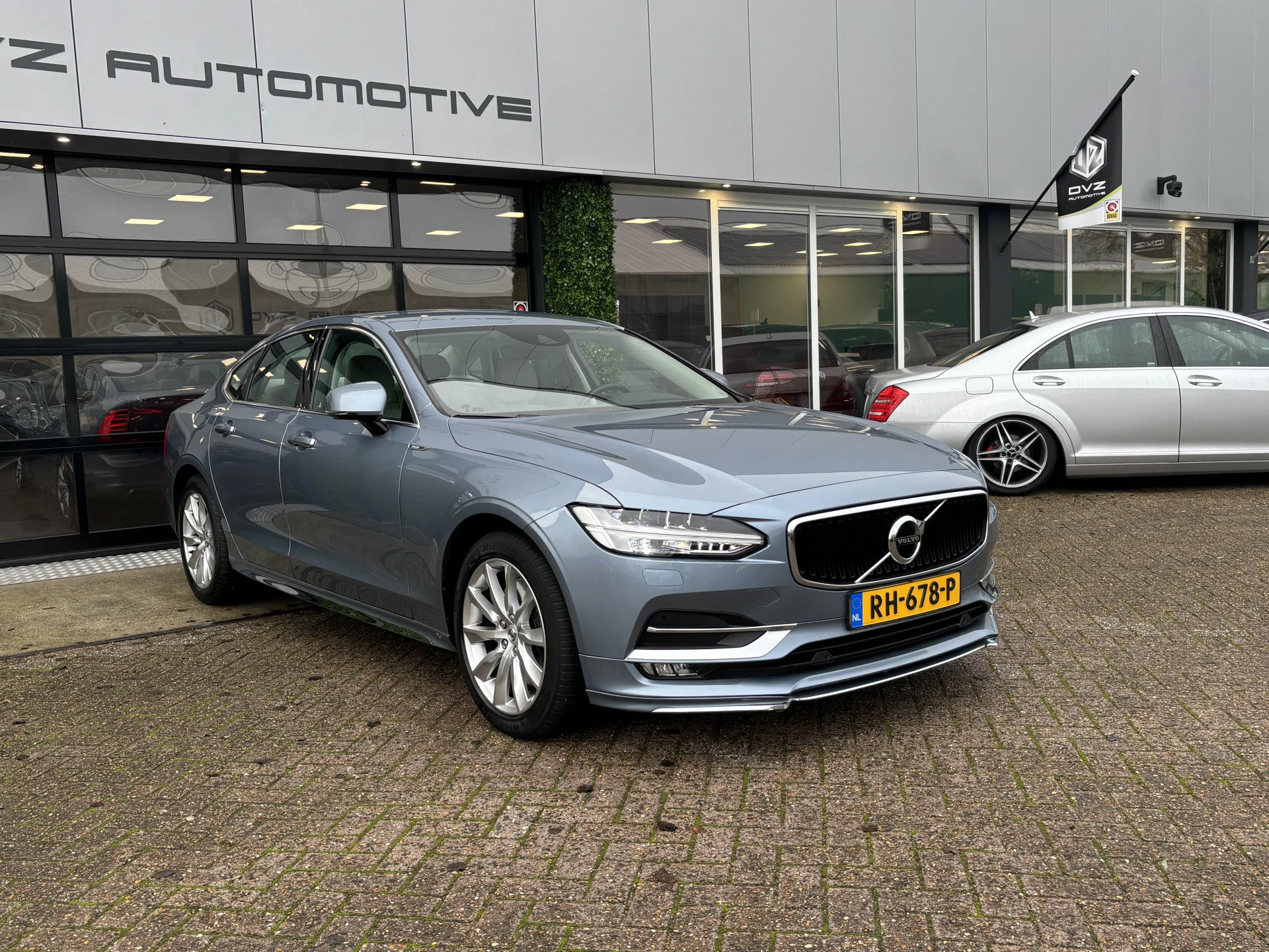 Hoofdafbeelding Volvo S90