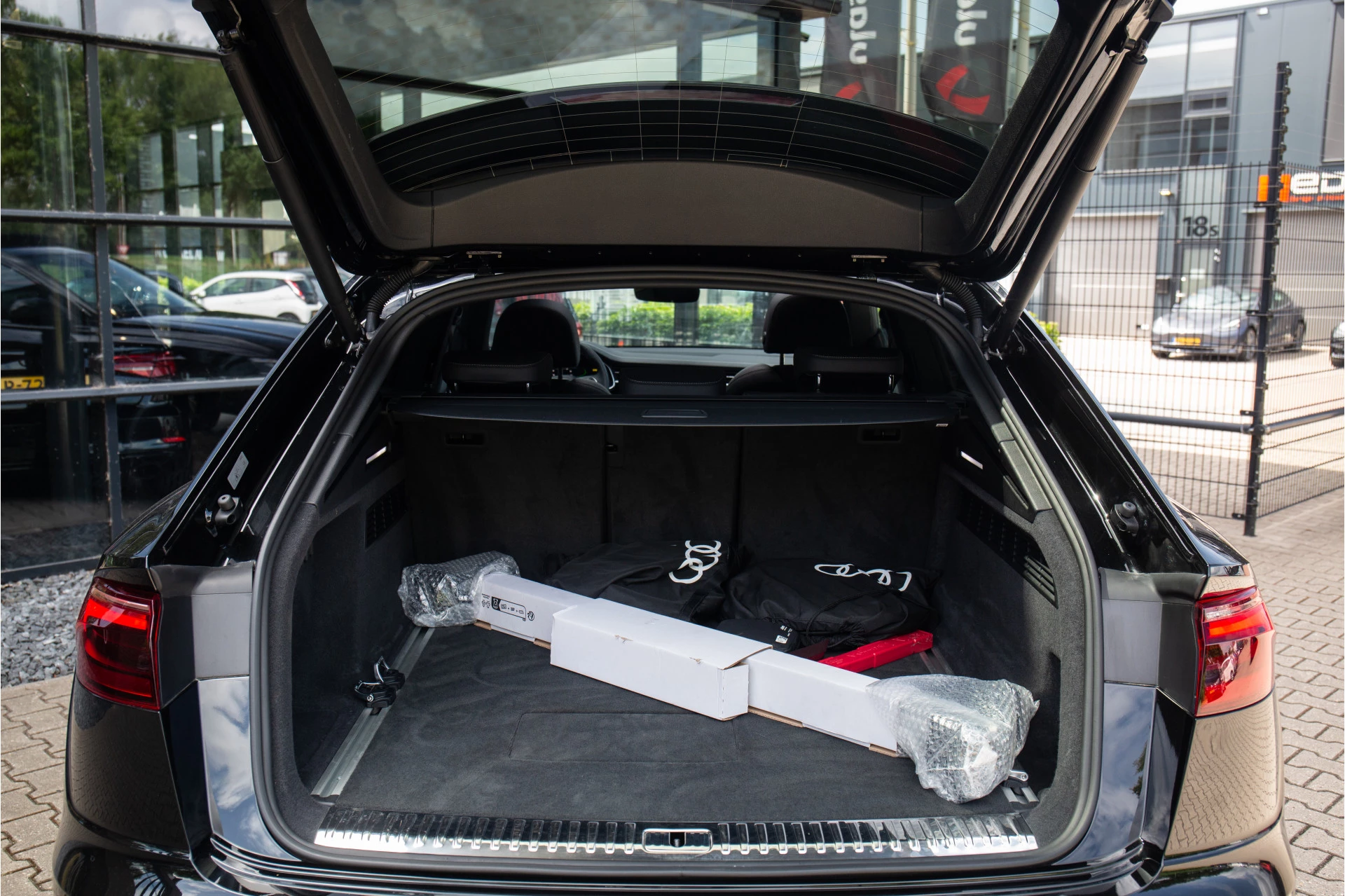 Hoofdafbeelding Audi Q8