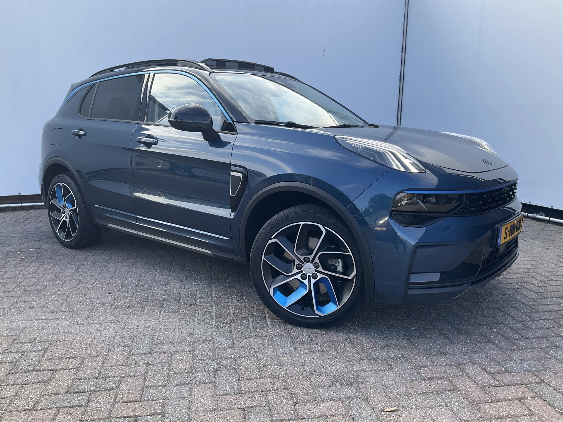 Hoofdafbeelding Lynk & Co 01